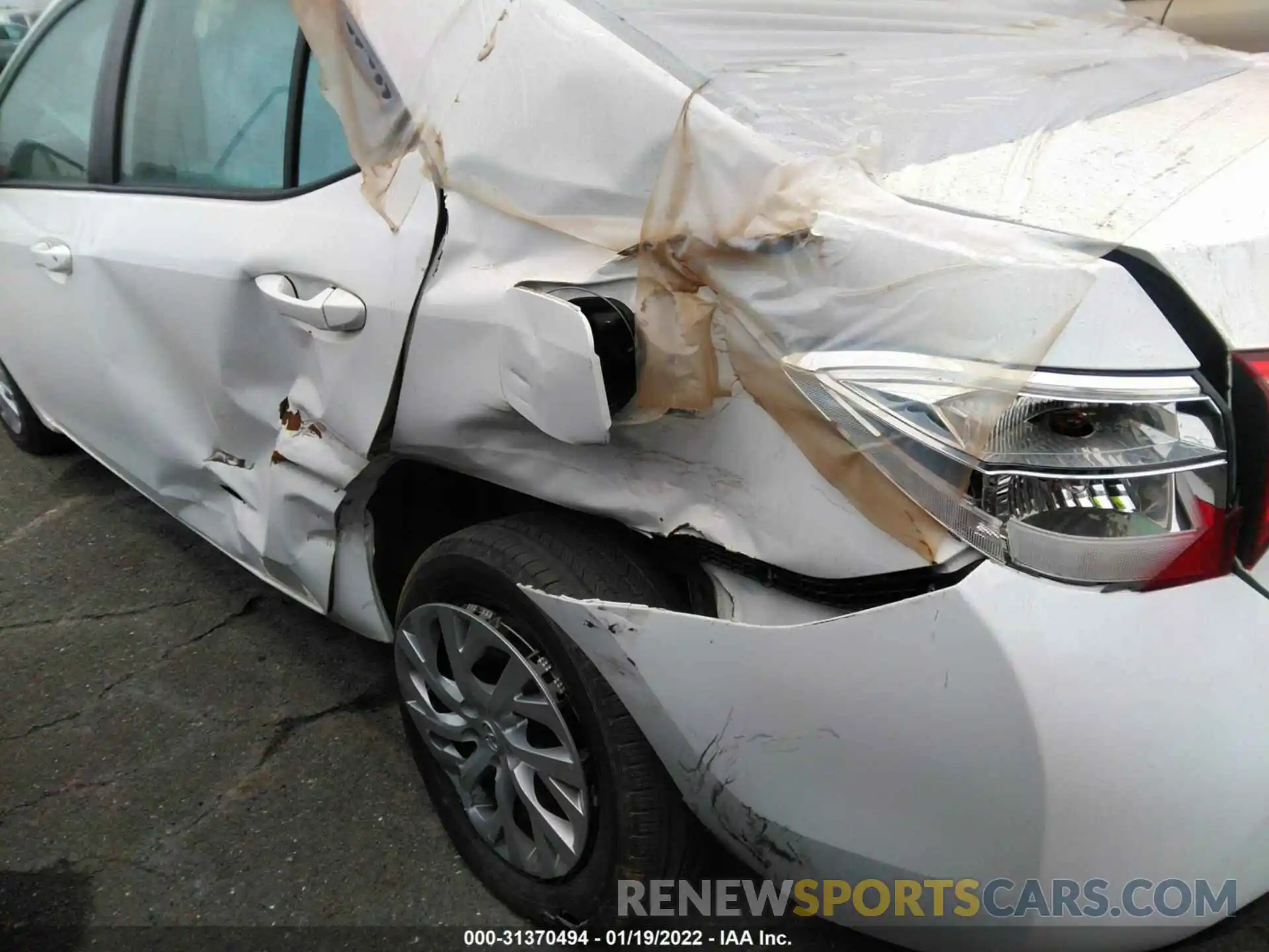 6 Photograph of a damaged car 5YFBURHE2KP926510 TOYOTA COROLLA 2019