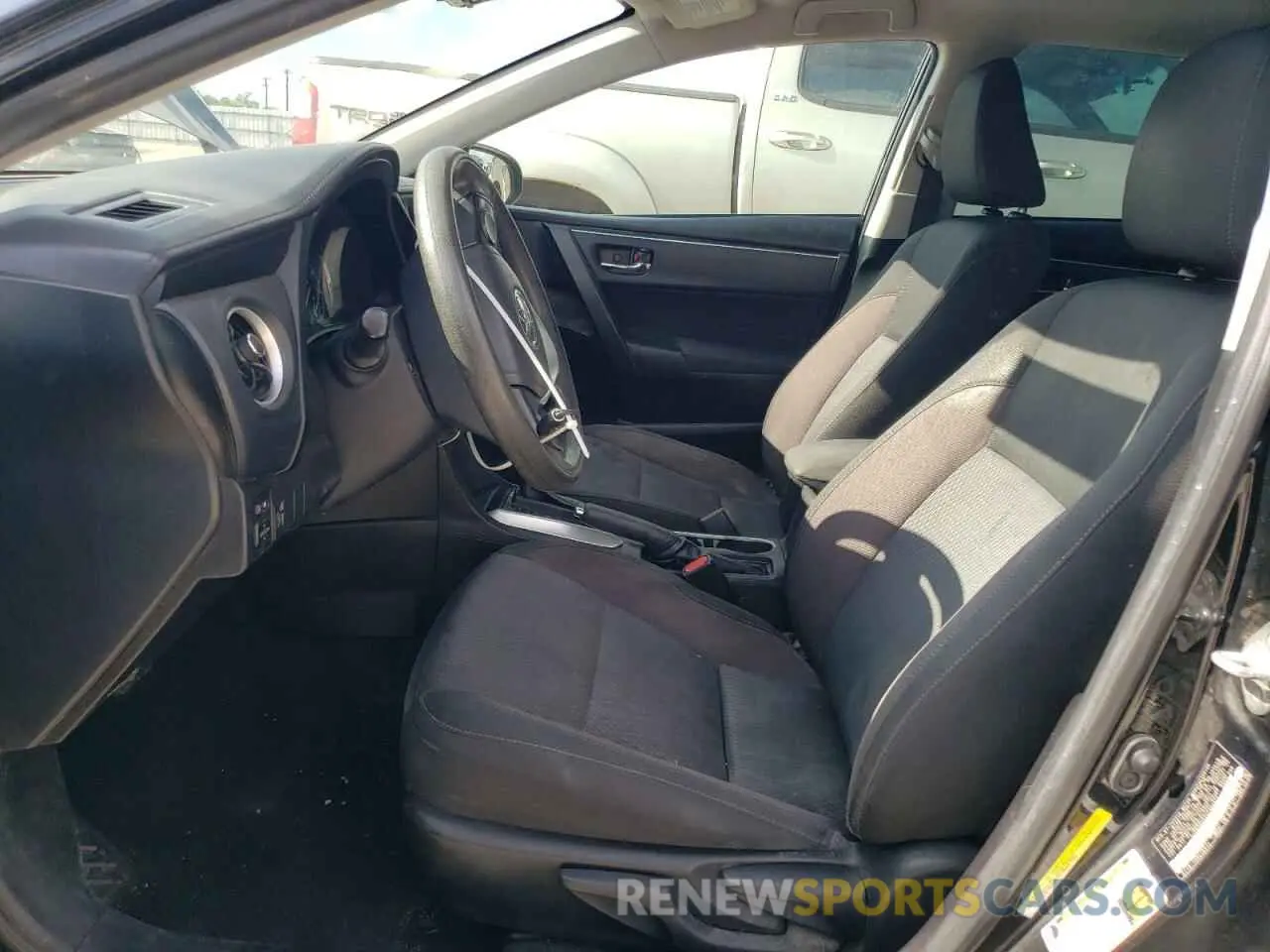 7 Photograph of a damaged car 5YFBURHE2KP926832 TOYOTA COROLLA 2019