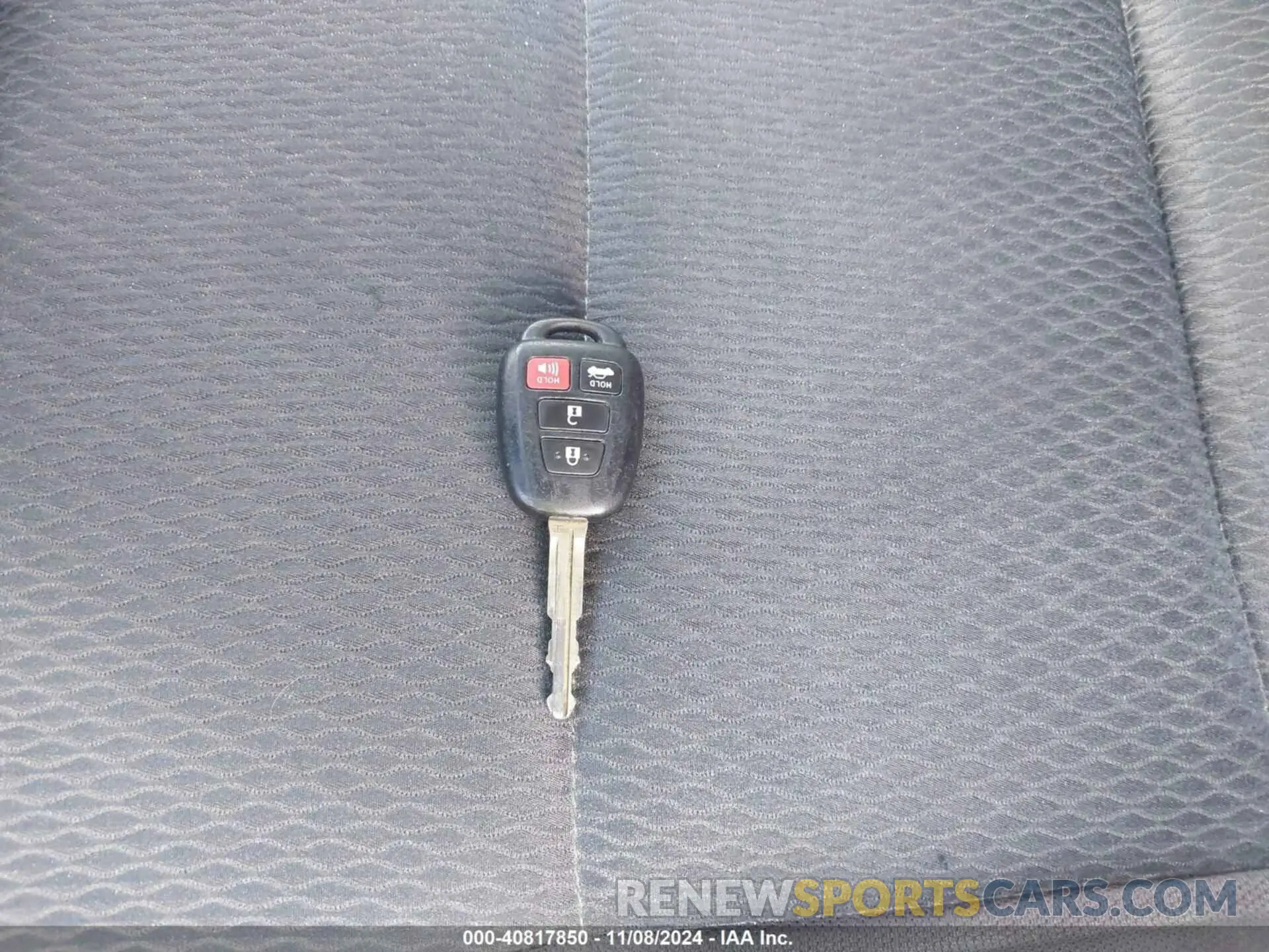 11 Photograph of a damaged car 5YFBURHE2KP928497 TOYOTA COROLLA 2019