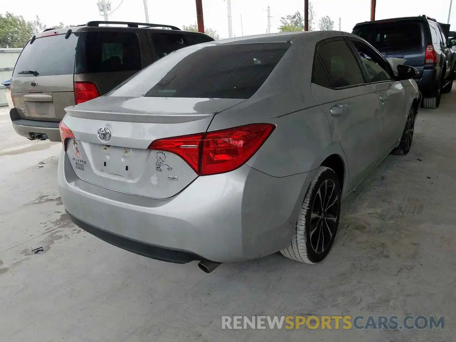 4 Photograph of a damaged car 5YFBURHE2KP930590 TOYOTA COROLLA 2019