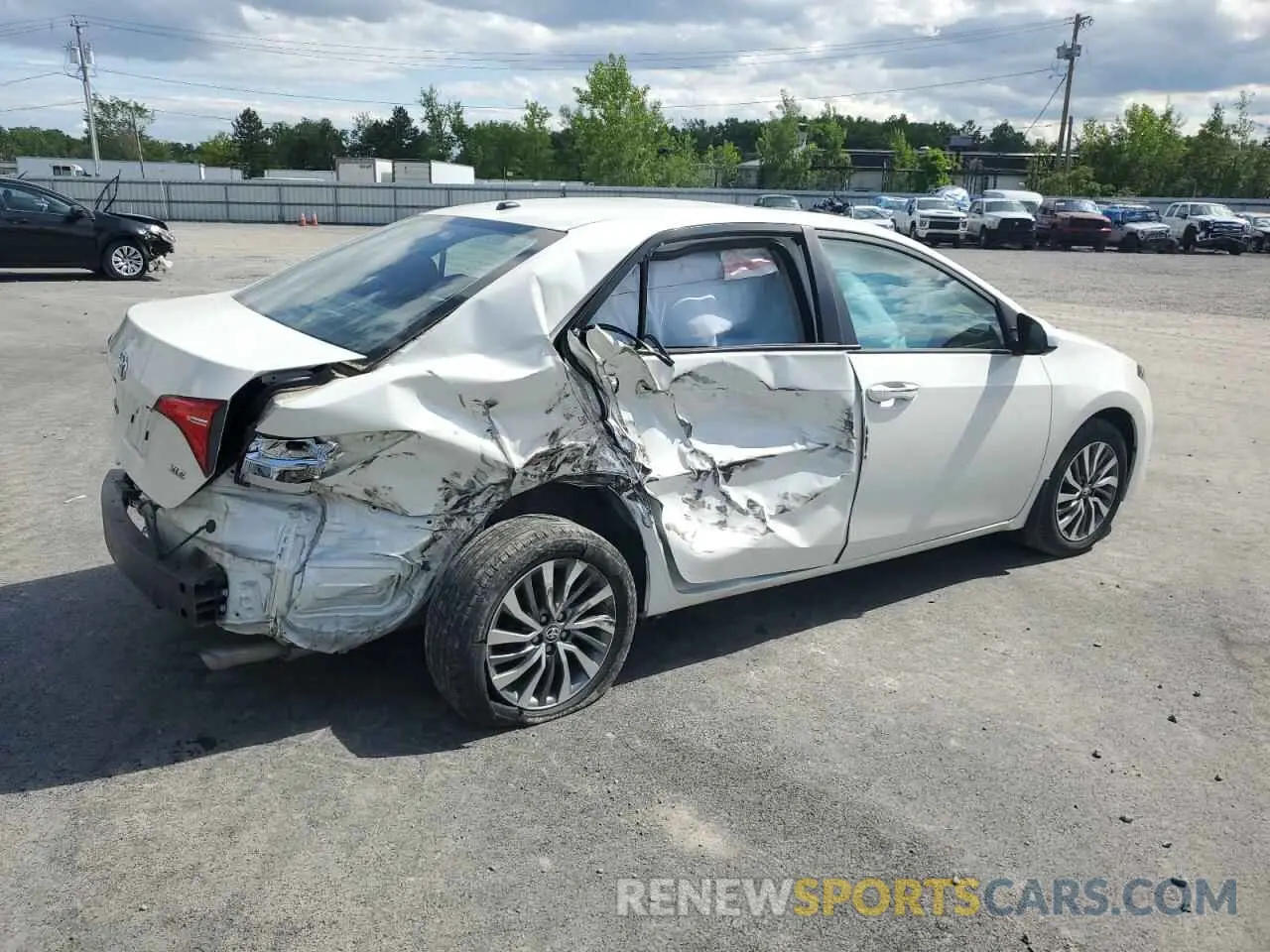 3 Photograph of a damaged car 5YFBURHE2KP930671 TOYOTA COROLLA 2019