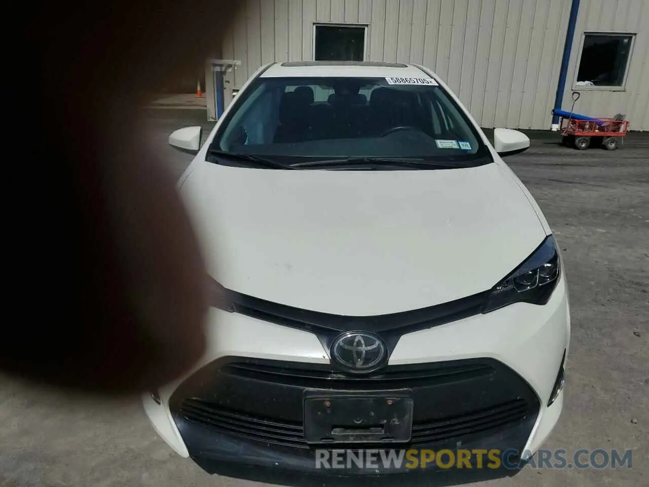 5 Photograph of a damaged car 5YFBURHE2KP930671 TOYOTA COROLLA 2019