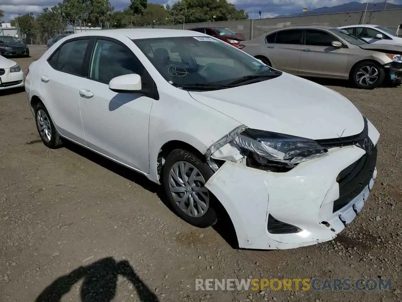 4 Photograph of a damaged car 5YFBURHE2KP932470 TOYOTA COROLLA 2019