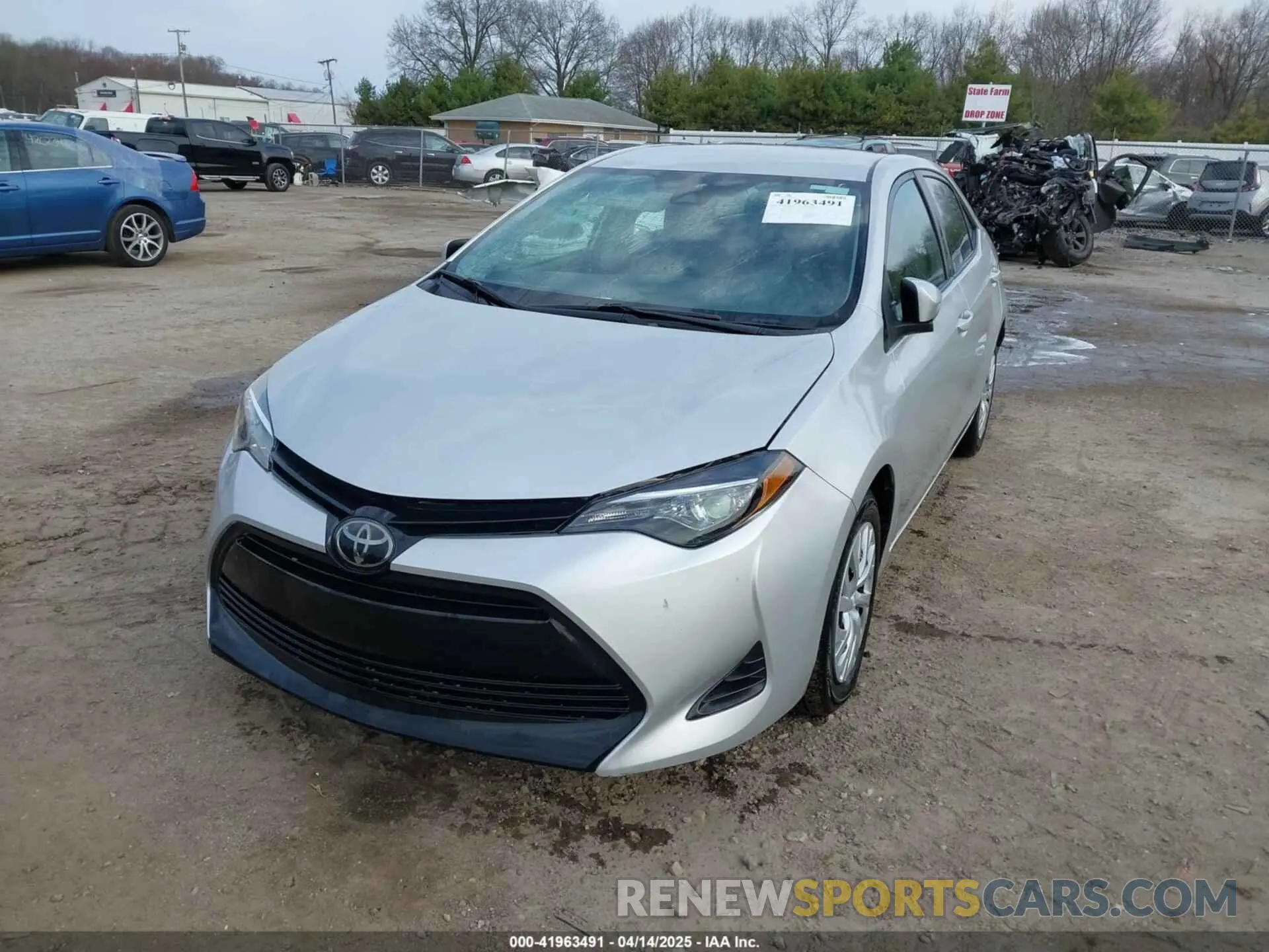 2 Photograph of a damaged car 5YFBURHE2KP934042 TOYOTA COROLLA 2019