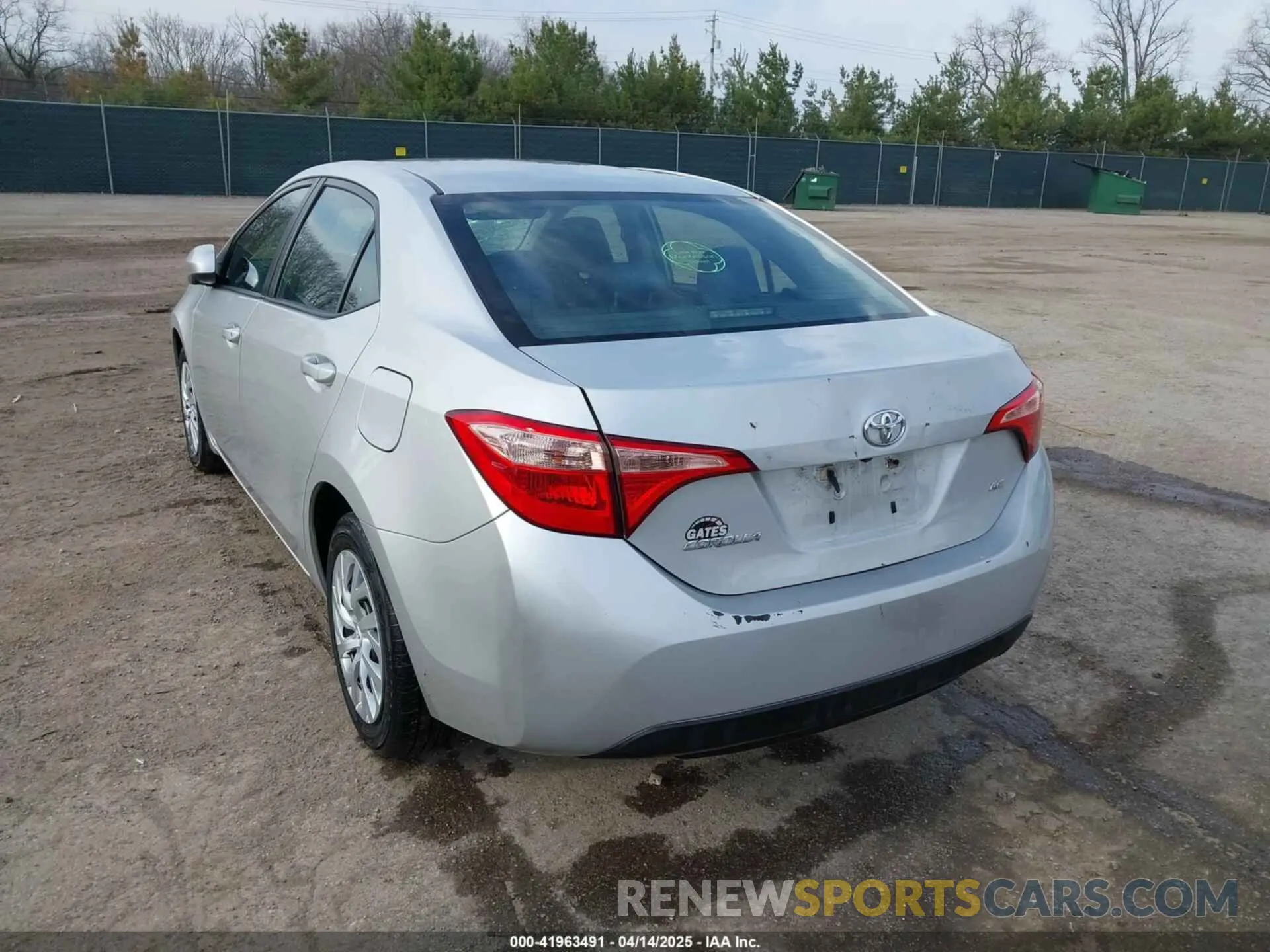 3 Photograph of a damaged car 5YFBURHE2KP934042 TOYOTA COROLLA 2019