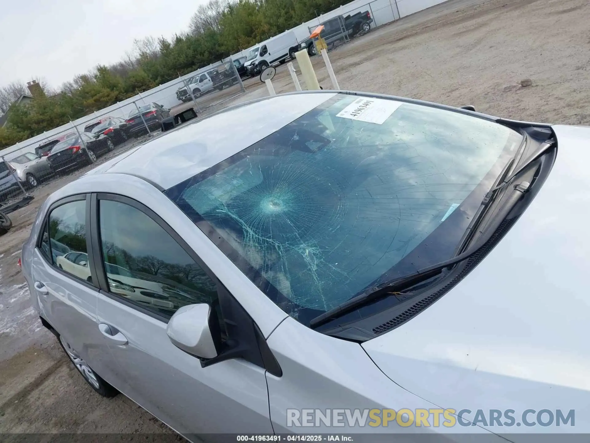 6 Photograph of a damaged car 5YFBURHE2KP934042 TOYOTA COROLLA 2019