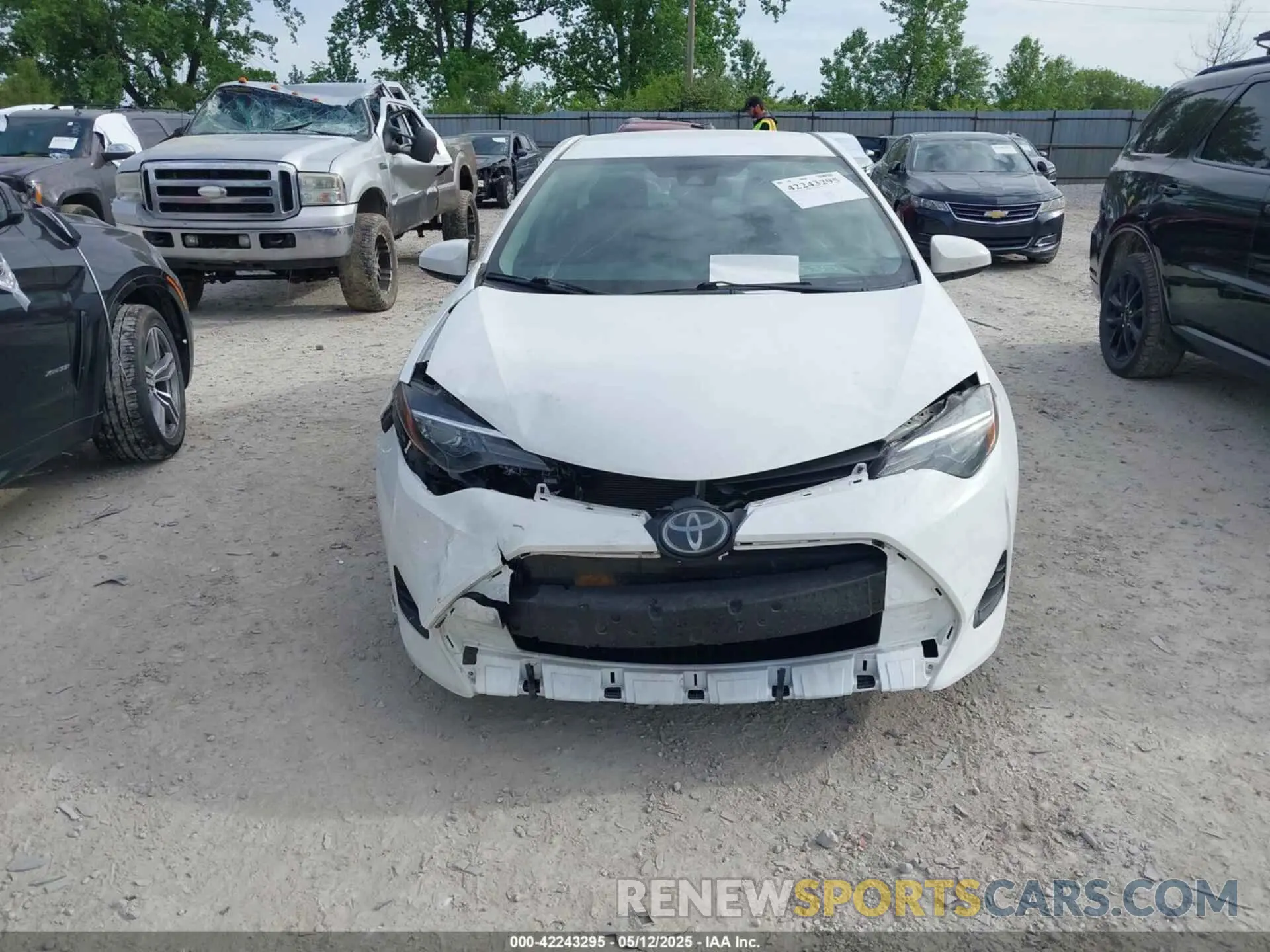 12 Photograph of a damaged car 5YFBURHE2KP935112 TOYOTA COROLLA 2019
