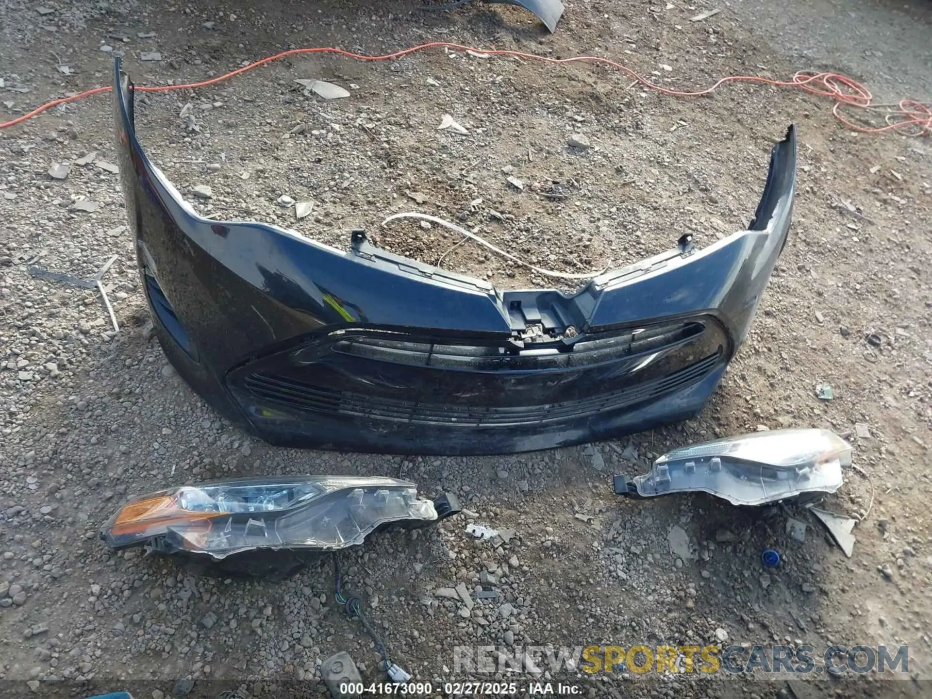 11 Photograph of a damaged car 5YFBURHE2KP935806 TOYOTA COROLLA 2019