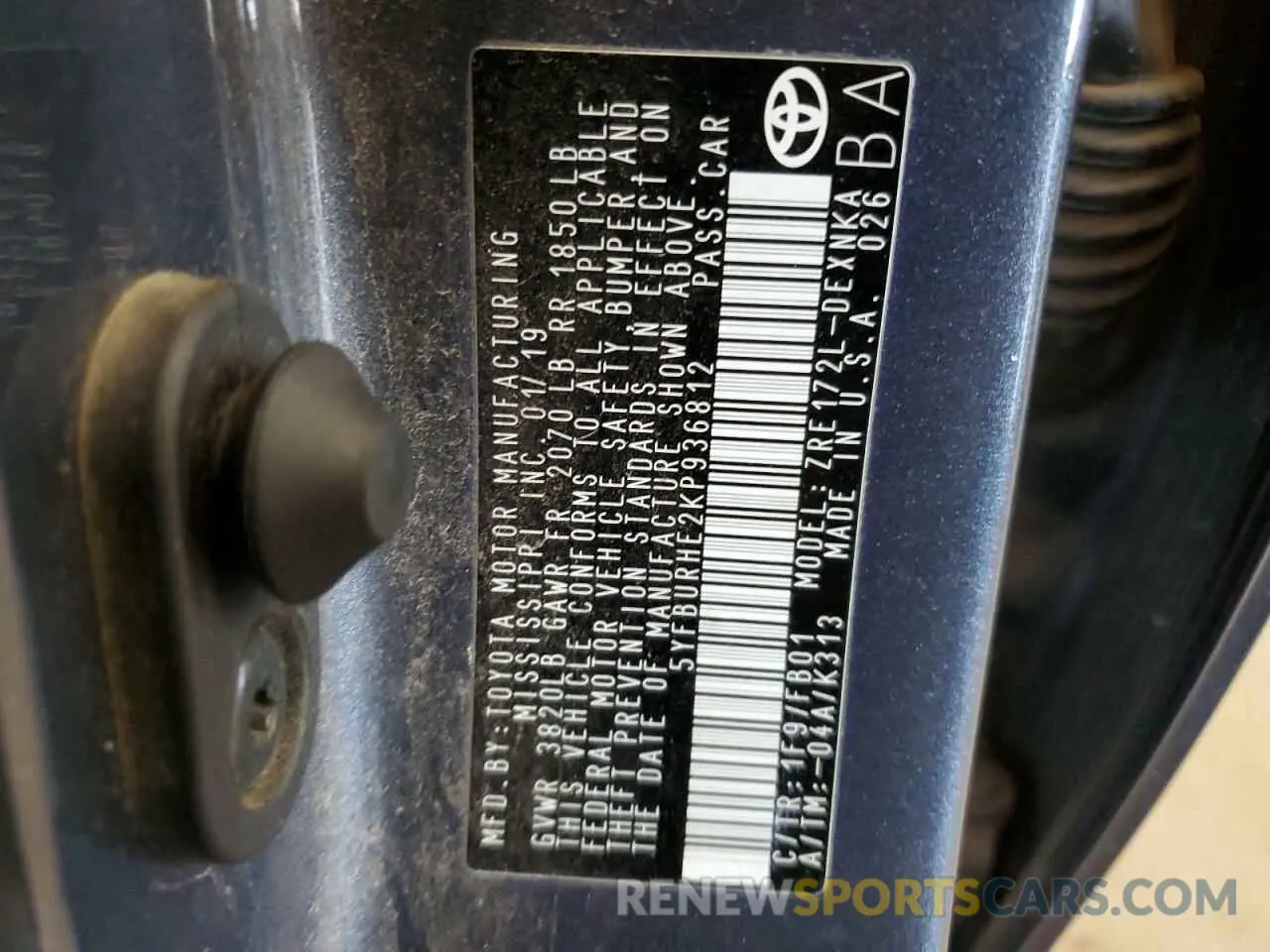 13 Photograph of a damaged car 5YFBURHE2KP936812 TOYOTA COROLLA 2019