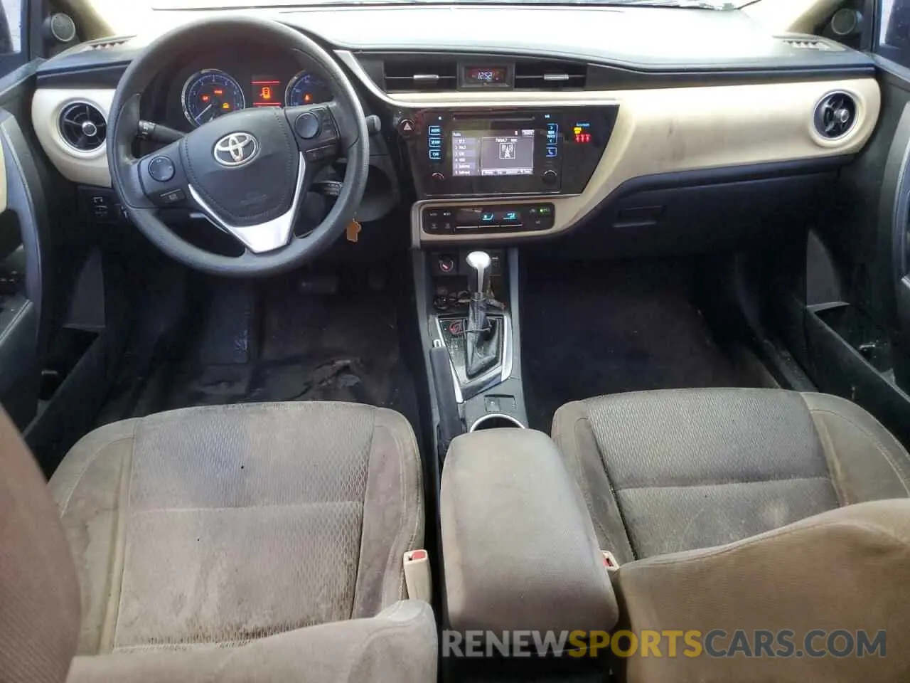 8 Photograph of a damaged car 5YFBURHE2KP939340 TOYOTA COROLLA 2019