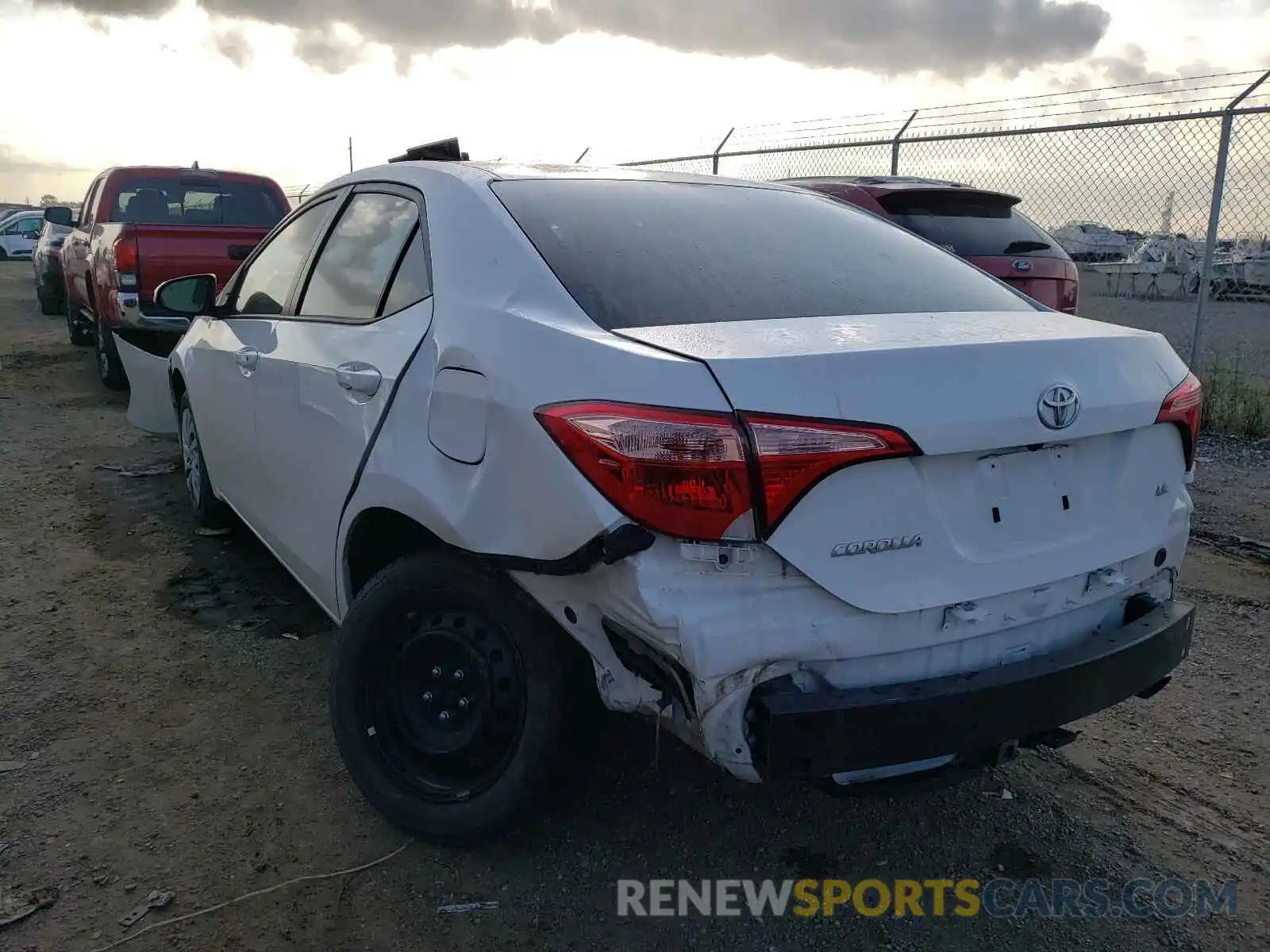 3 Photograph of a damaged car 5YFBURHE2KP942688 TOYOTA COROLLA 2019