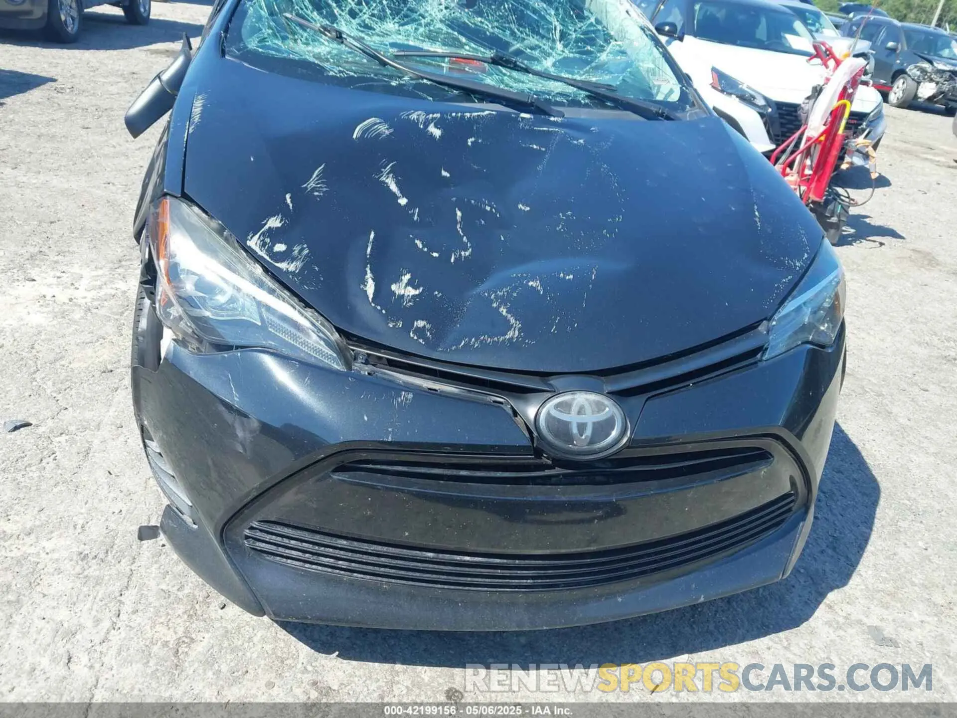 13 Photograph of a damaged car 5YFBURHE2KP942979 TOYOTA COROLLA 2019
