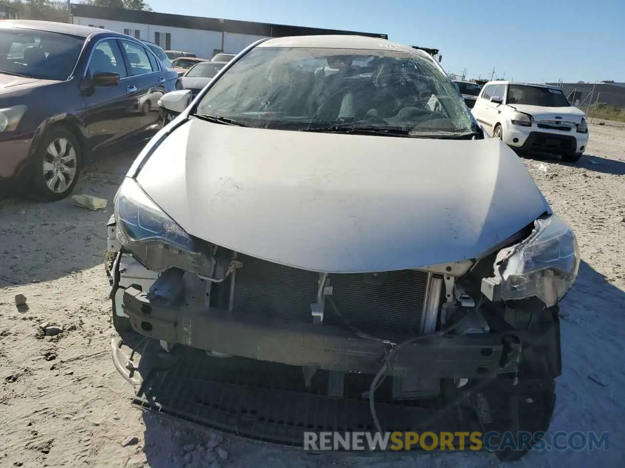 5 Photograph of a damaged car 5YFBURHE2KP945865 TOYOTA COROLLA 2019