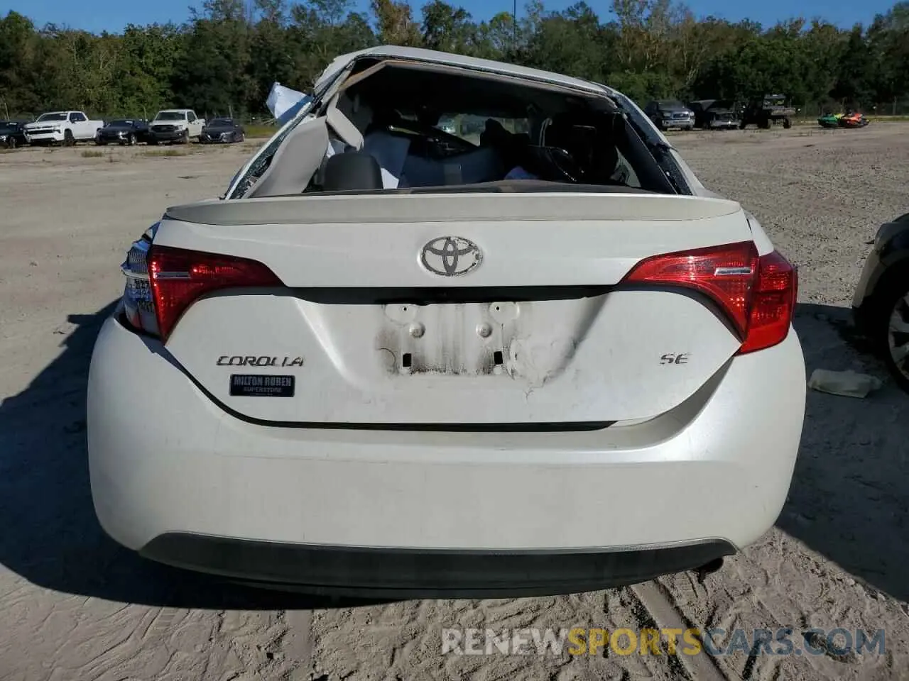 6 Photograph of a damaged car 5YFBURHE2KP945865 TOYOTA COROLLA 2019