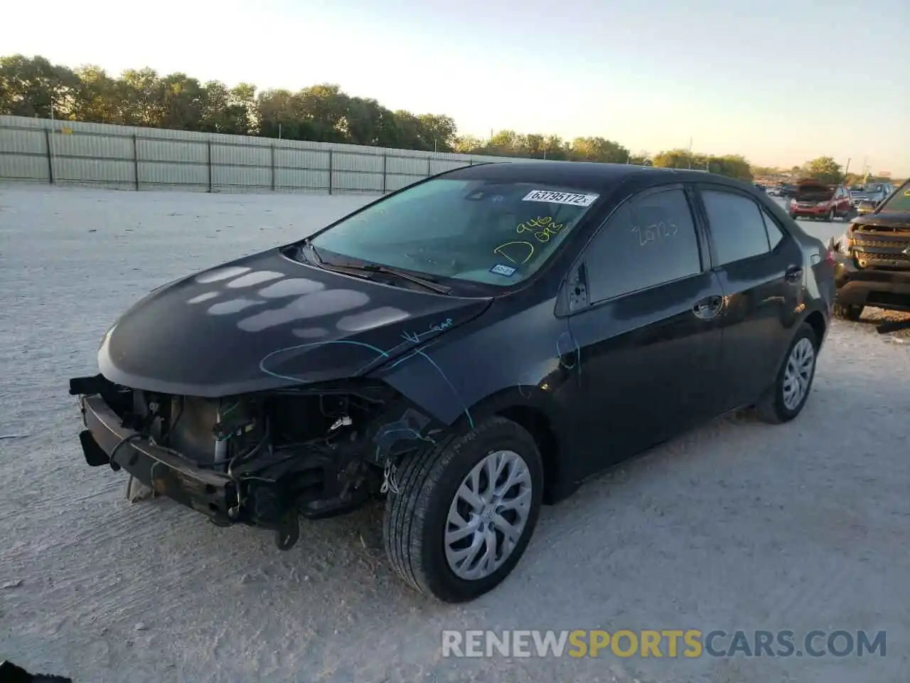 2 Photograph of a damaged car 5YFBURHE2KP946093 TOYOTA COROLLA 2019