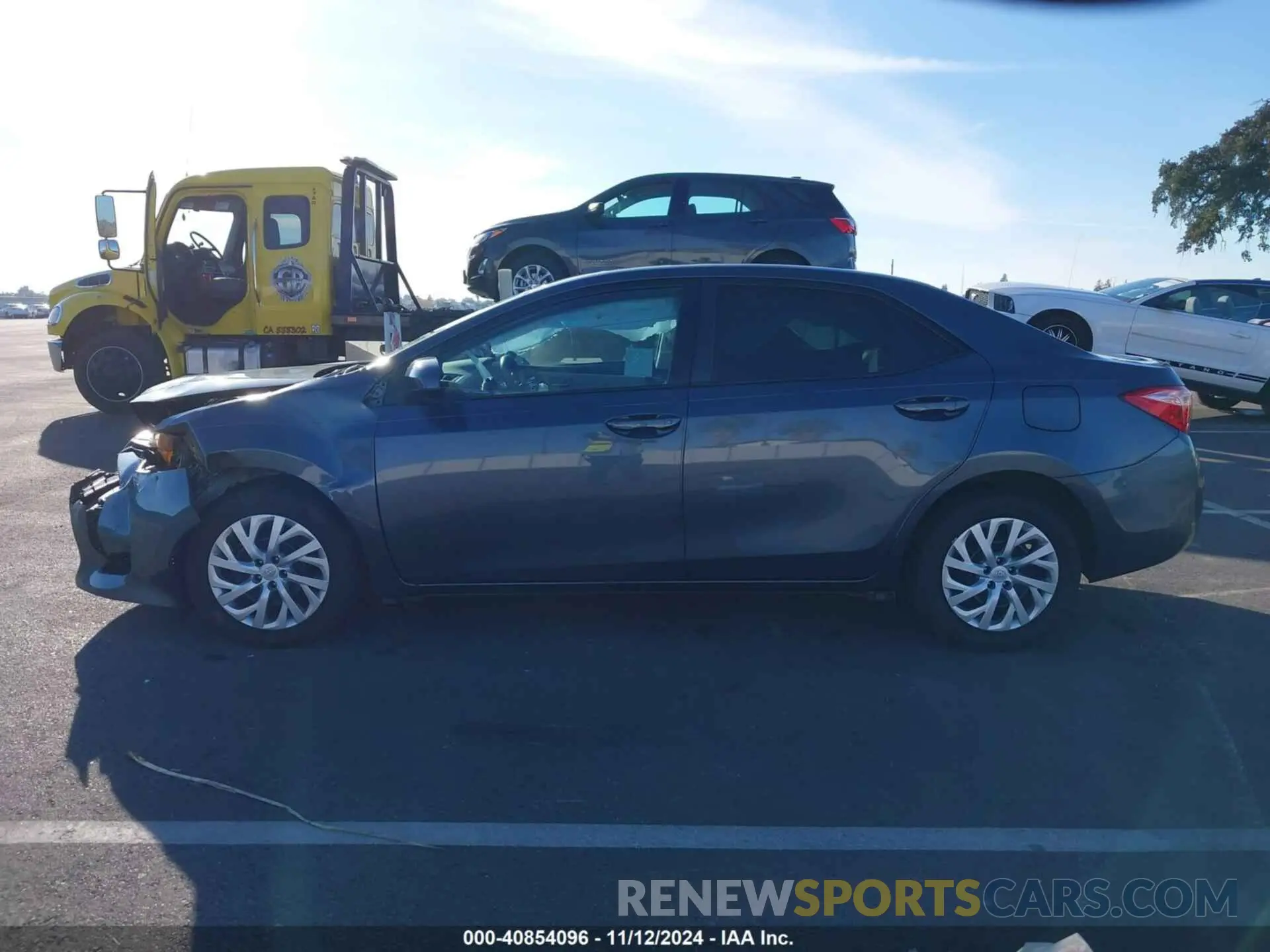 14 Photograph of a damaged car 5YFBURHE2KP949964 TOYOTA COROLLA 2019