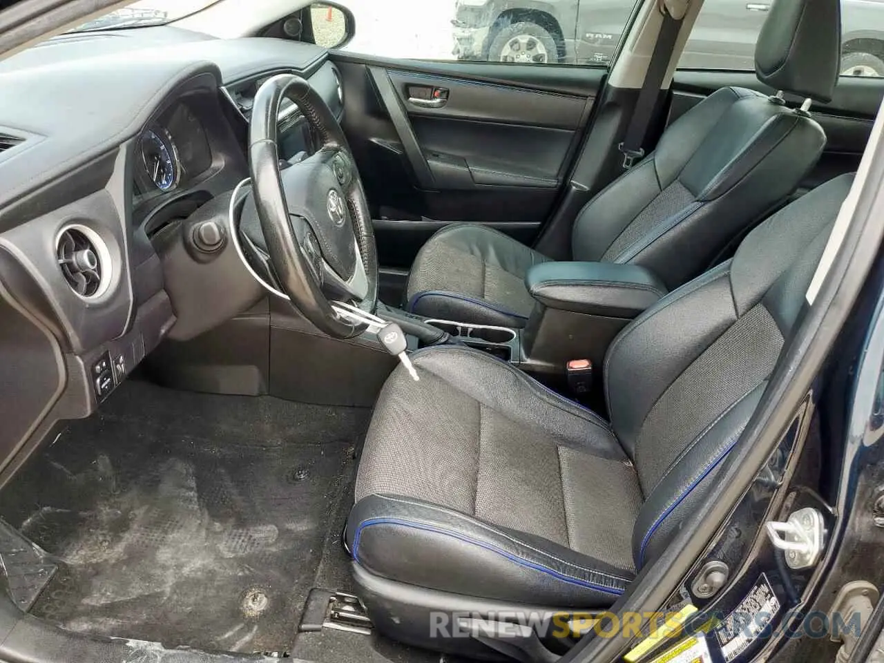 7 Photograph of a damaged car 5YFBURHE3KP857682 TOYOTA COROLLA 2019
