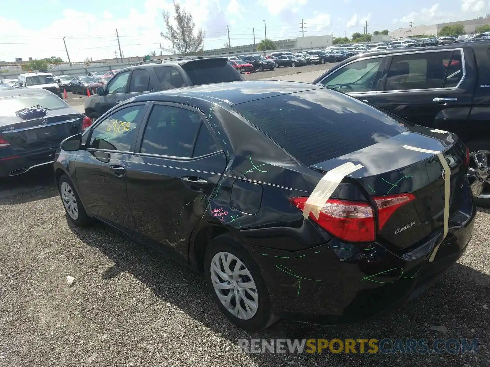 3 Photograph of a damaged car 5YFBURHE3KP858590 TOYOTA COROLLA 2019