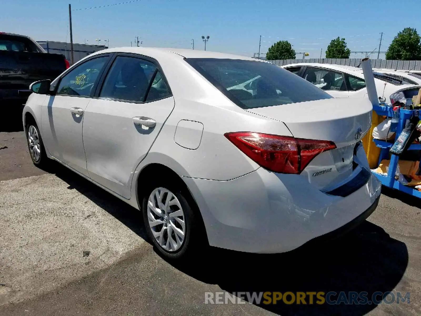 3 Photograph of a damaged car 5YFBURHE3KP859898 TOYOTA COROLLA 2019
