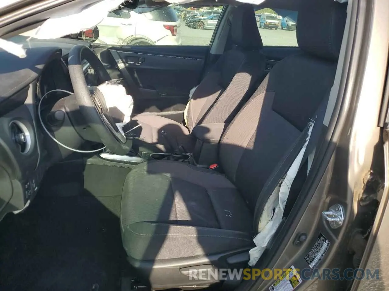 7 Photograph of a damaged car 5YFBURHE3KP860856 TOYOTA COROLLA 2019
