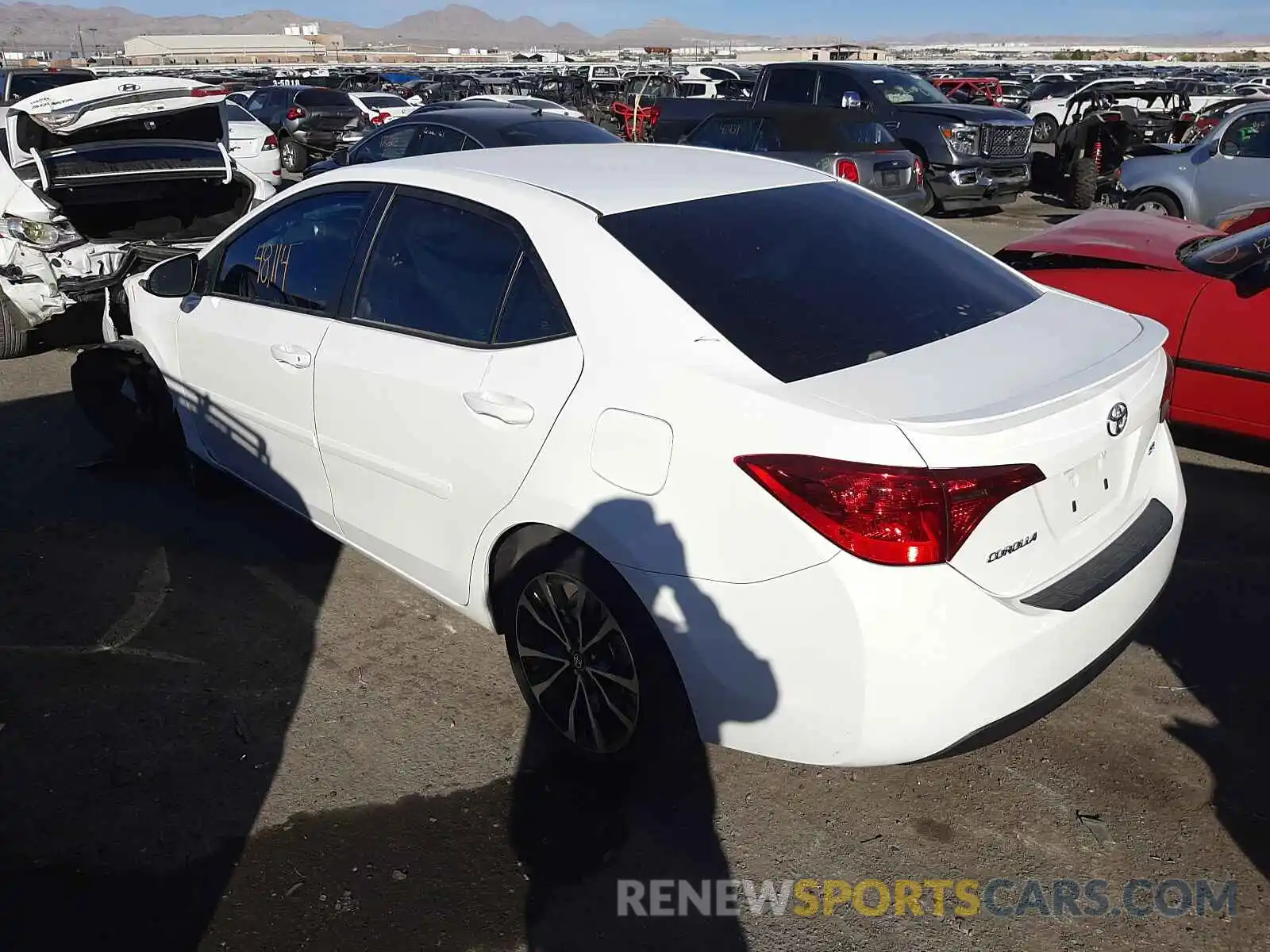 3 Photograph of a damaged car 5YFBURHE3KP861036 TOYOTA COROLLA 2019