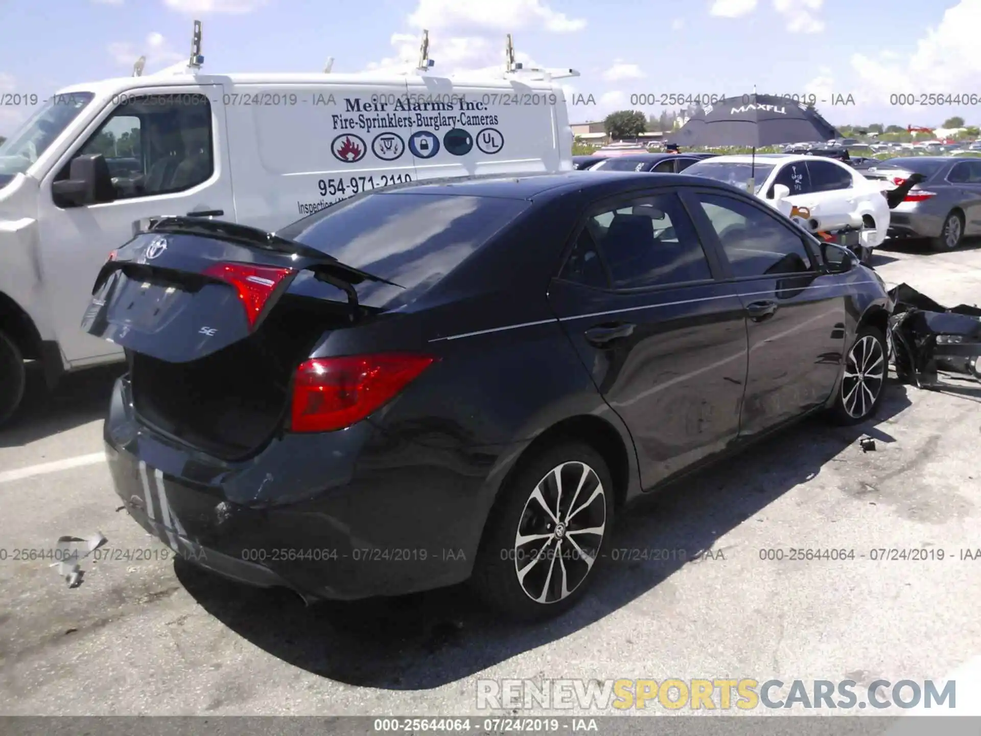 4 Photograph of a damaged car 5YFBURHE3KP862722 TOYOTA COROLLA 2019