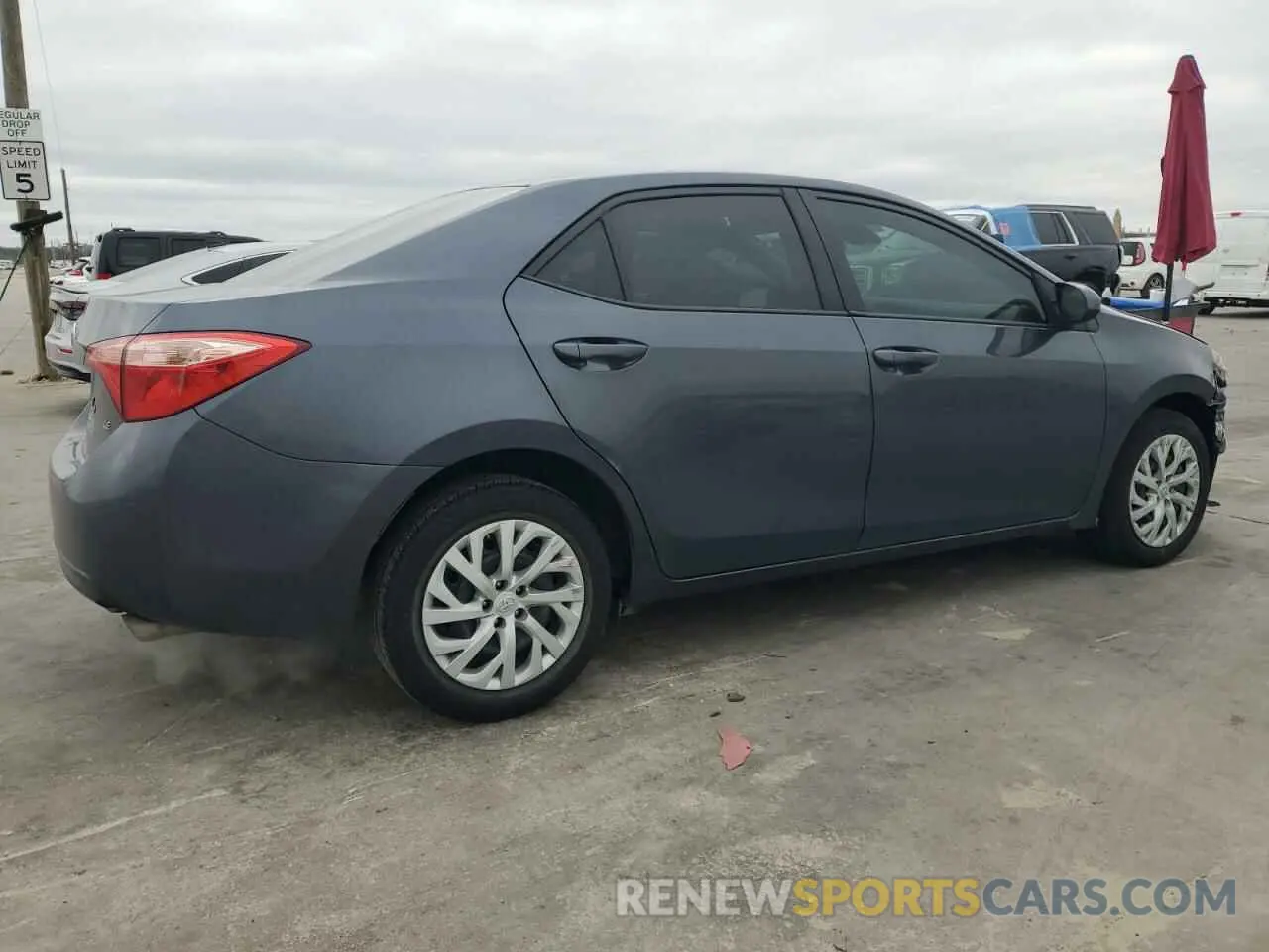 3 Photograph of a damaged car 5YFBURHE3KP863840 TOYOTA COROLLA 2019
