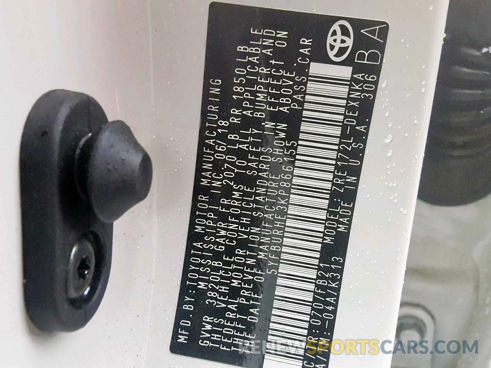 10 Photograph of a damaged car 5YFBURHE3KP866155 TOYOTA COROLLA 2019