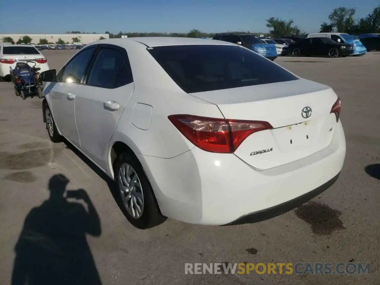 3 Photograph of a damaged car 5YFBURHE3KP866740 TOYOTA COROLLA 2019