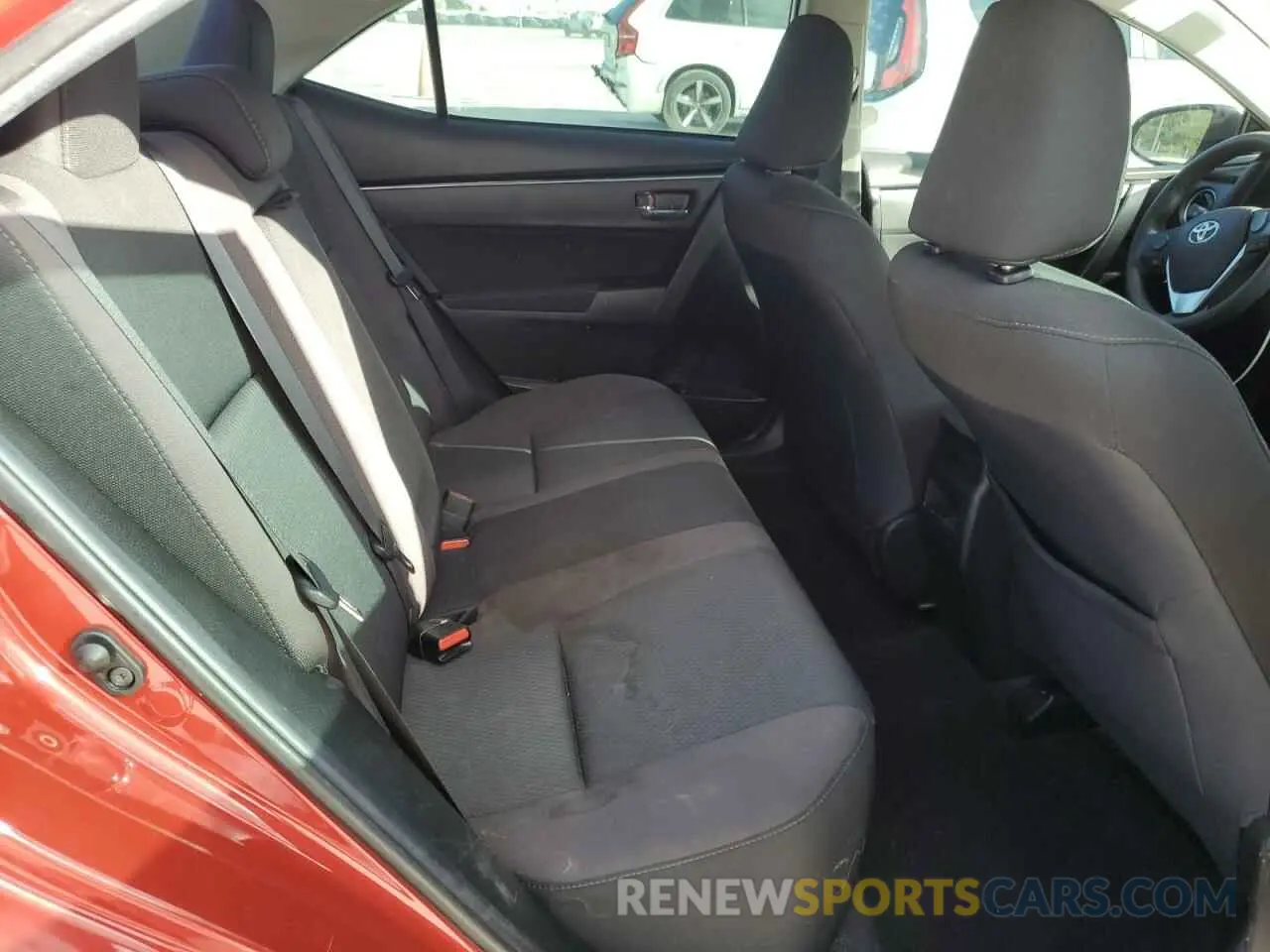 10 Photograph of a damaged car 5YFBURHE3KP866897 TOYOTA COROLLA 2019