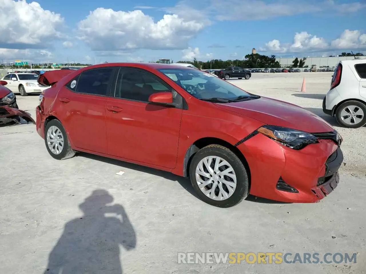 4 Photograph of a damaged car 5YFBURHE3KP866897 TOYOTA COROLLA 2019