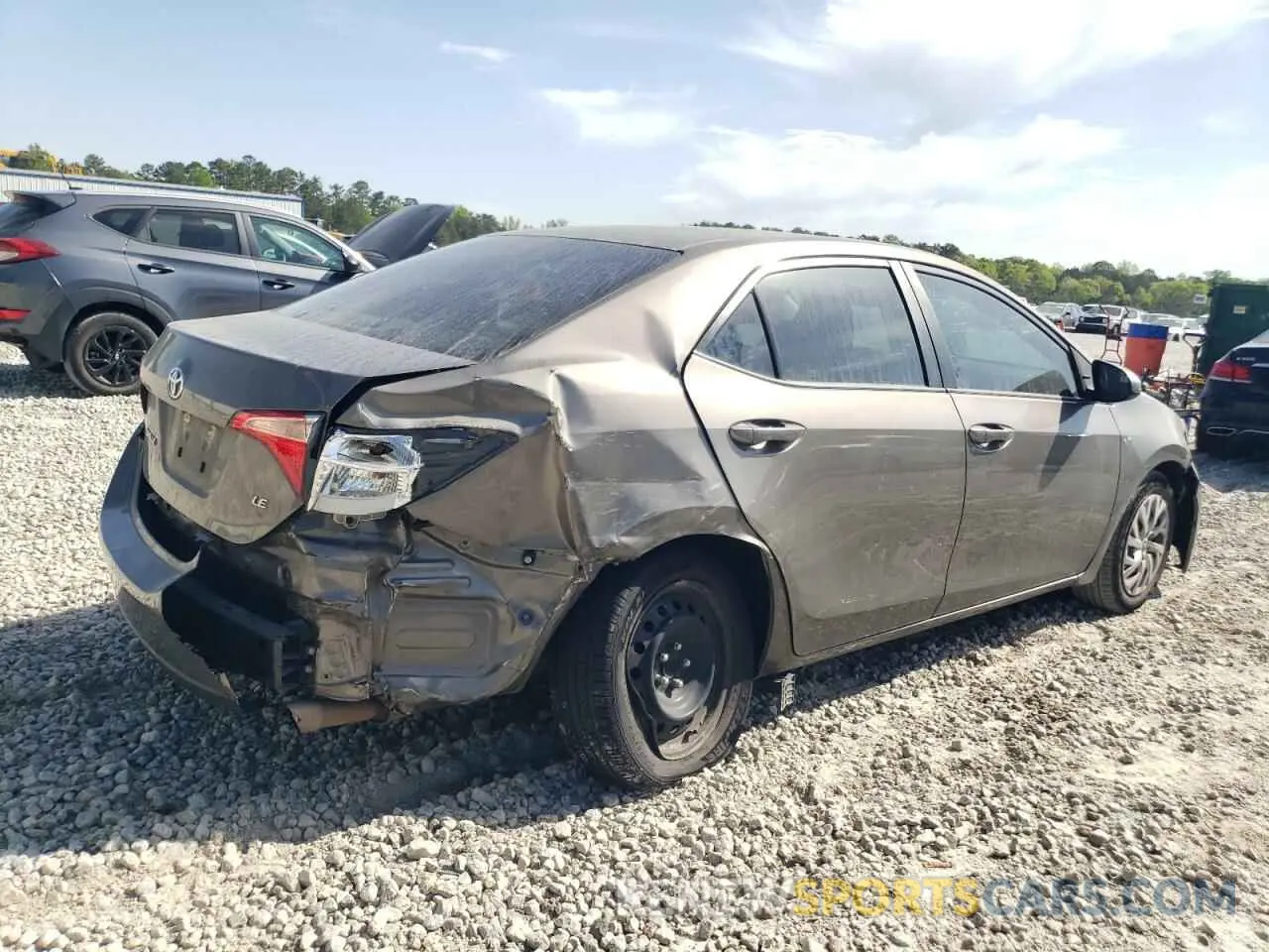 3 Photograph of a damaged car 5YFBURHE3KP868620 TOYOTA COROLLA 2019