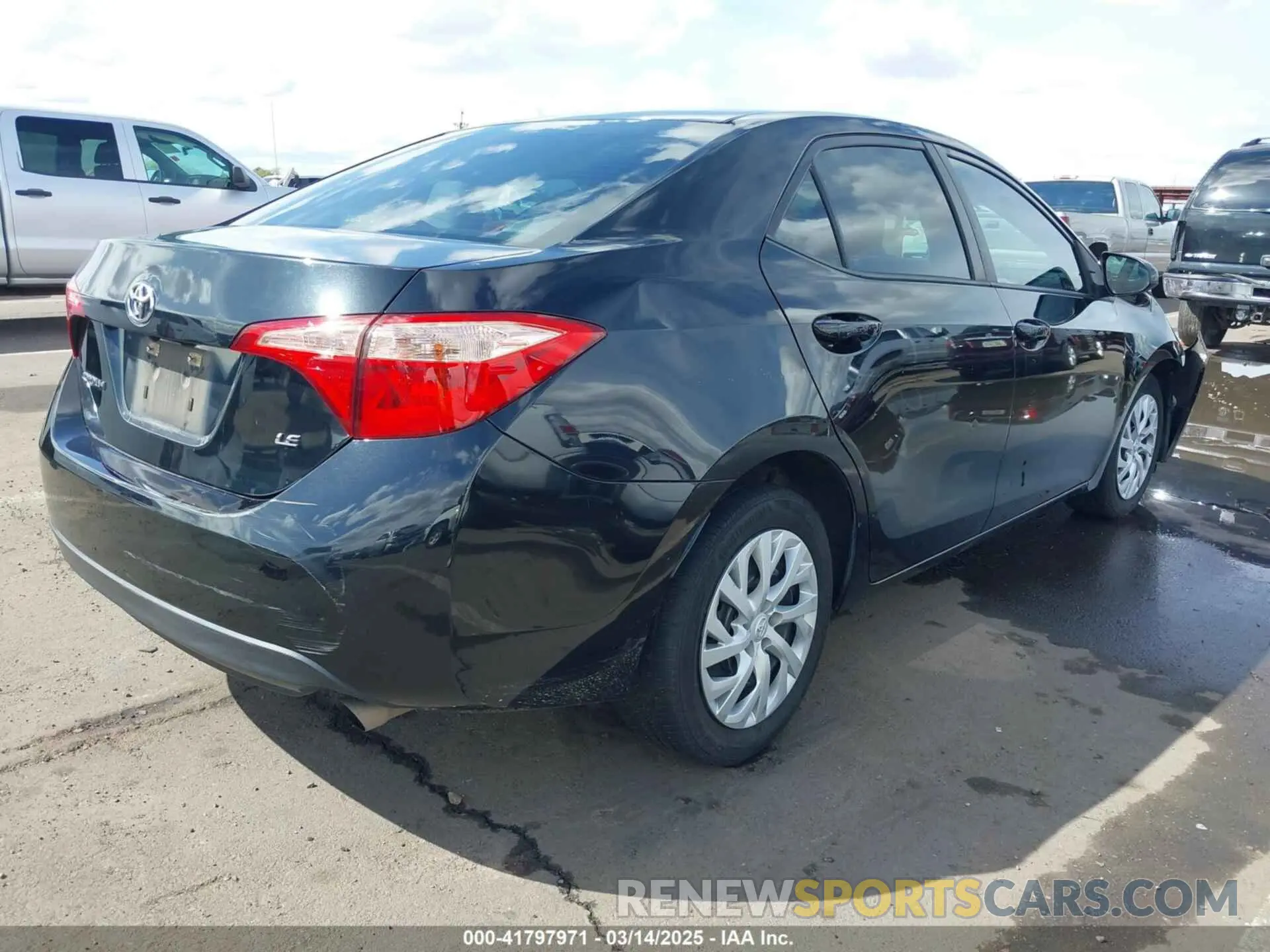 4 Photograph of a damaged car 5YFBURHE3KP874871 TOYOTA COROLLA 2019