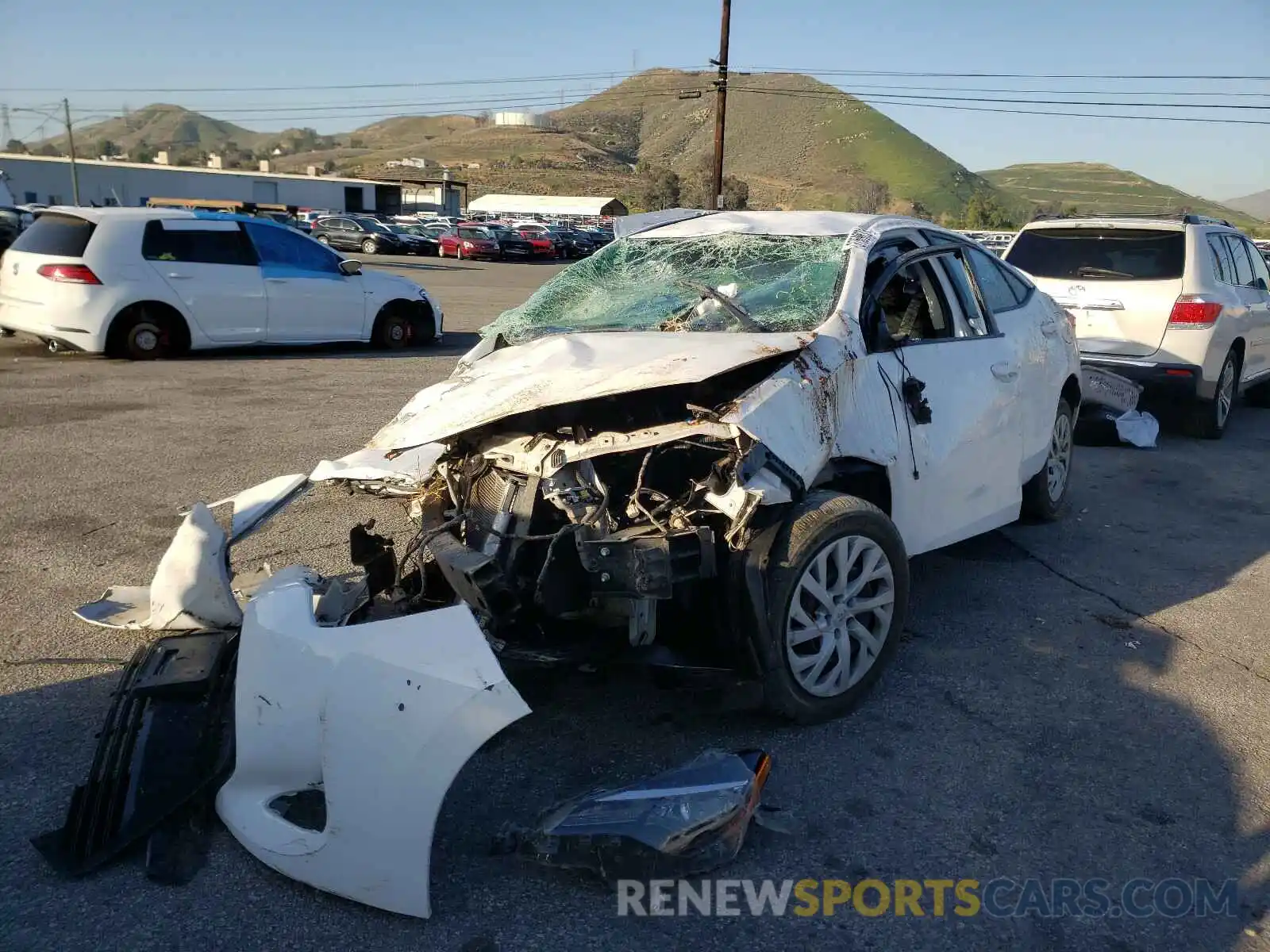 2 Photograph of a damaged car 5YFBURHE3KP875471 TOYOTA COROLLA 2019