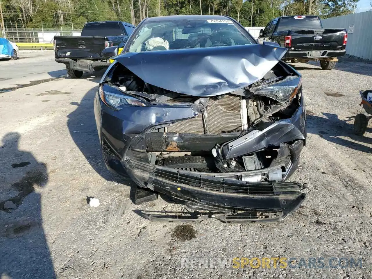 5 Photograph of a damaged car 5YFBURHE3KP876071 TOYOTA COROLLA 2019