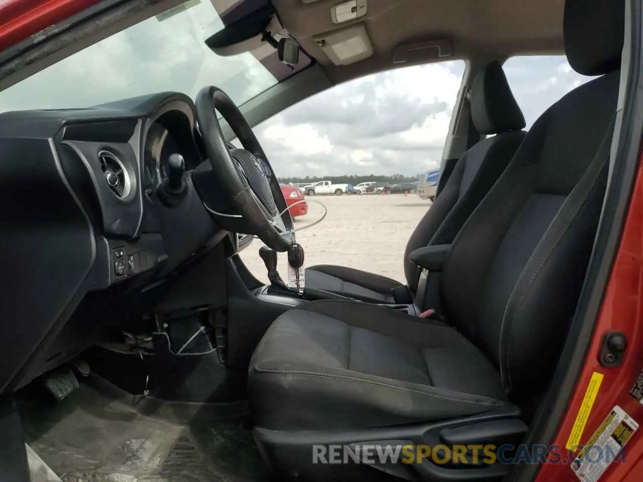 7 Photograph of a damaged car 5YFBURHE3KP877432 TOYOTA COROLLA 2019