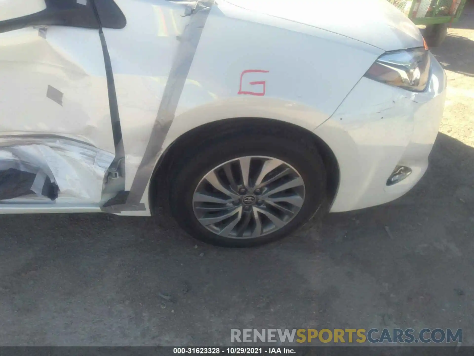 14 Photograph of a damaged car 5YFBURHE3KP878550 TOYOTA COROLLA 2019