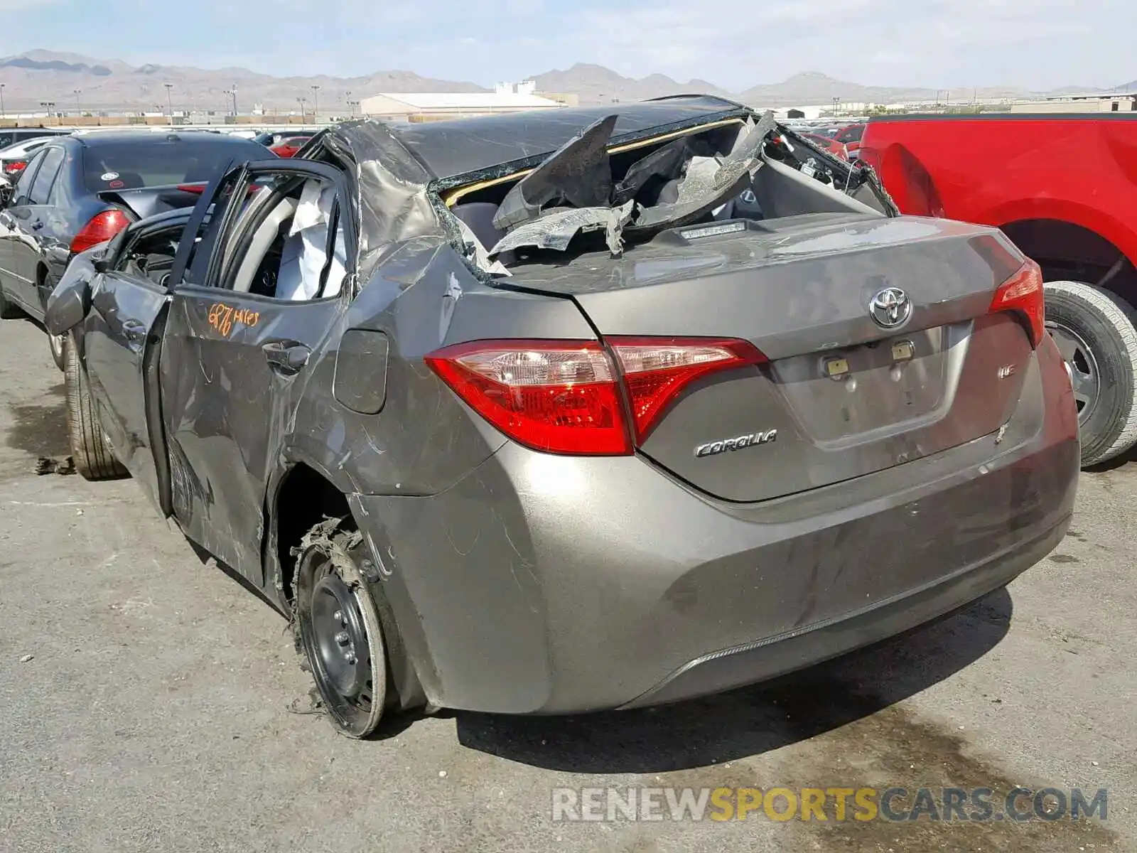 3 Photograph of a damaged car 5YFBURHE3KP879326 TOYOTA COROLLA 2019