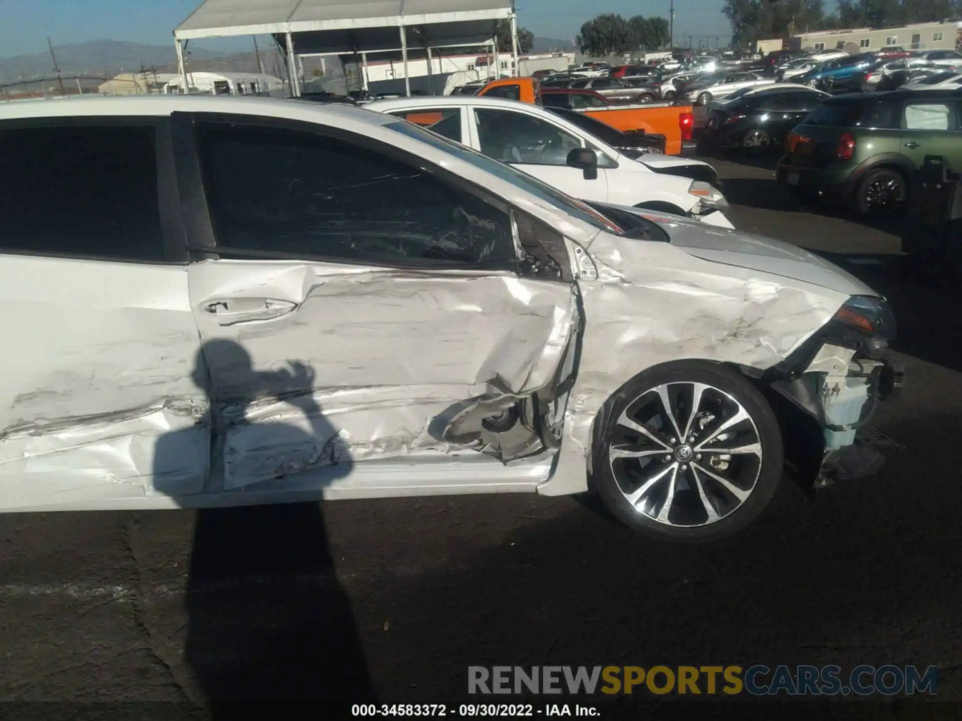 6 Photograph of a damaged car 5YFBURHE3KP880220 TOYOTA COROLLA 2019