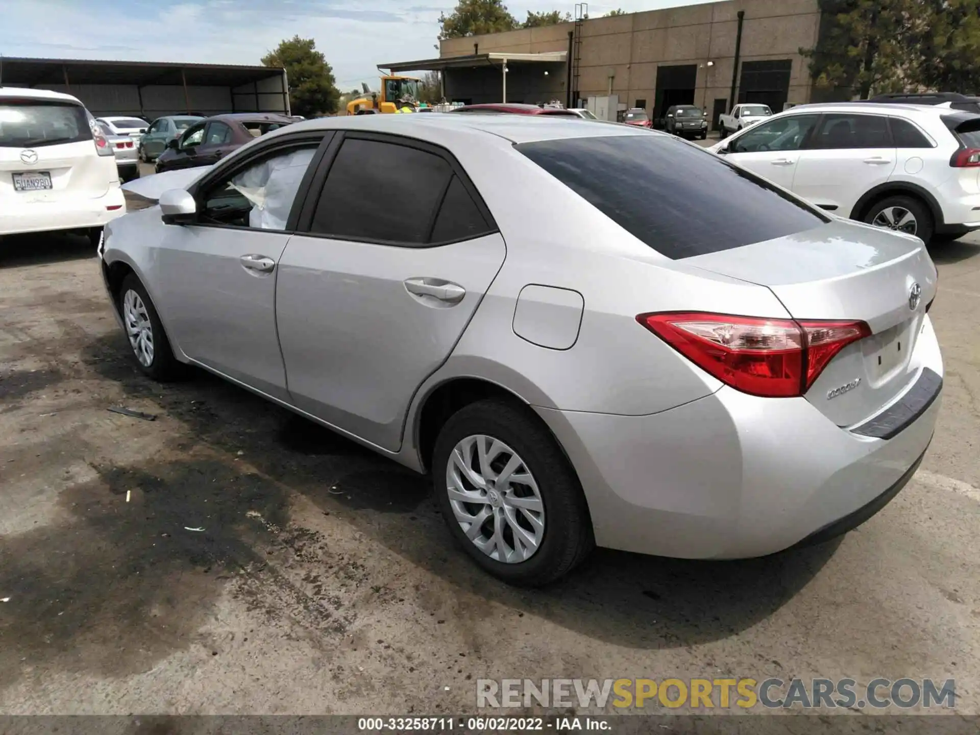 3 Photograph of a damaged car 5YFBURHE3KP881626 TOYOTA COROLLA 2019