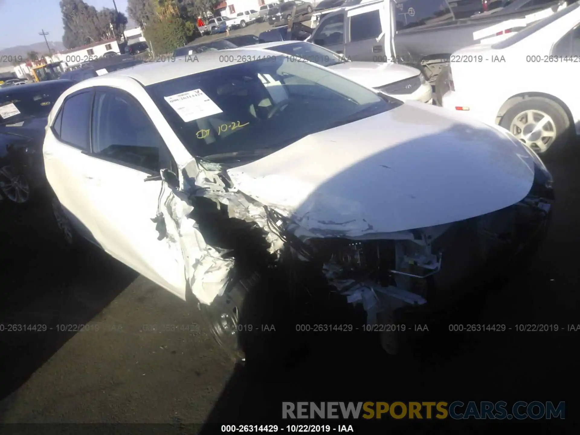 1 Photograph of a damaged car 5YFBURHE3KP881853 TOYOTA COROLLA 2019