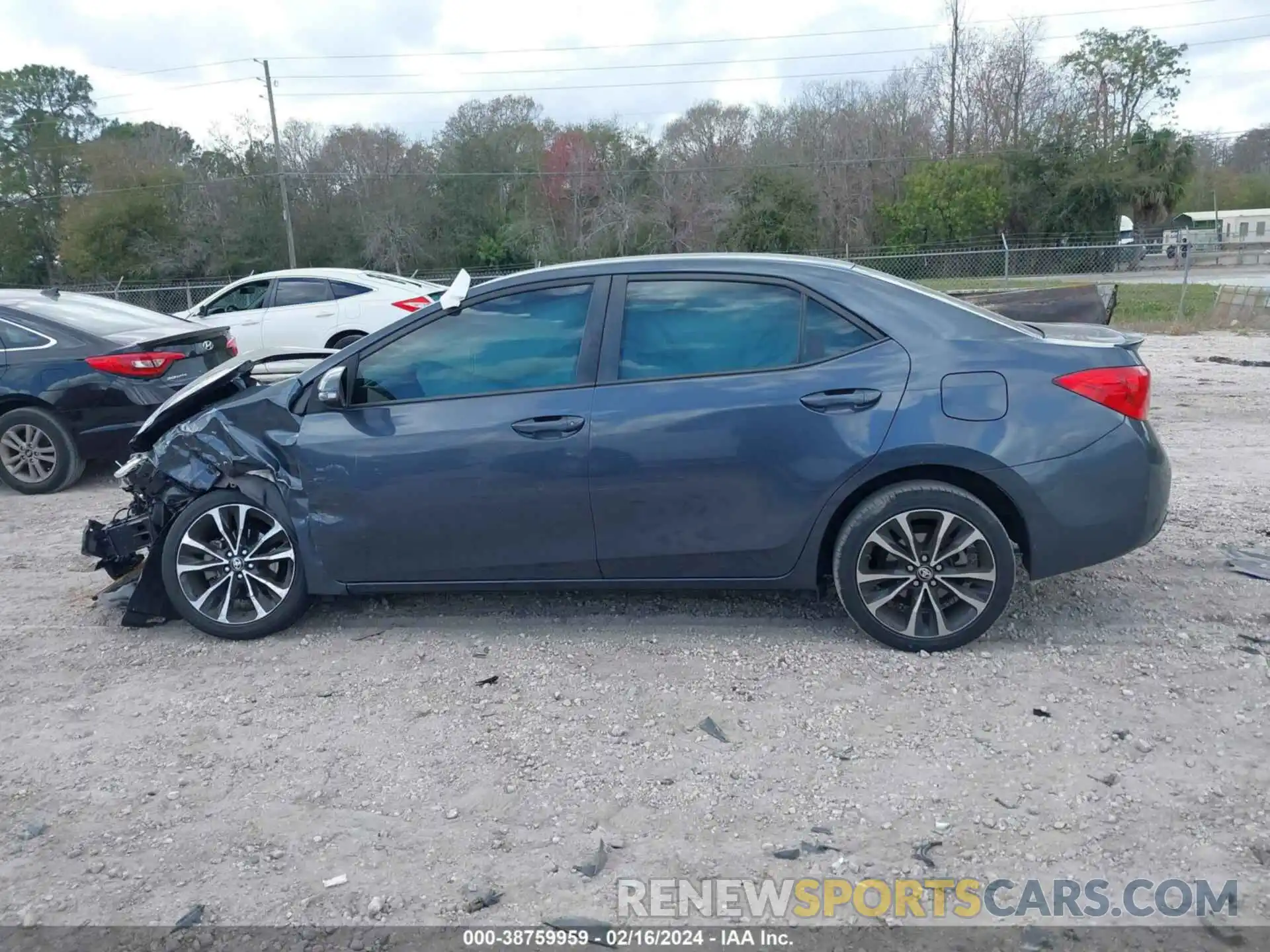 14 Photograph of a damaged car 5YFBURHE3KP884123 TOYOTA COROLLA 2019