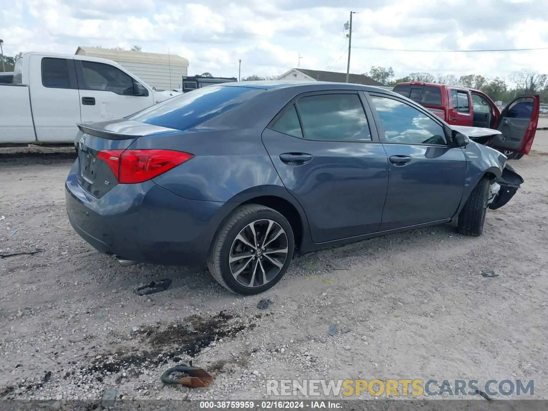 4 Photograph of a damaged car 5YFBURHE3KP884123 TOYOTA COROLLA 2019