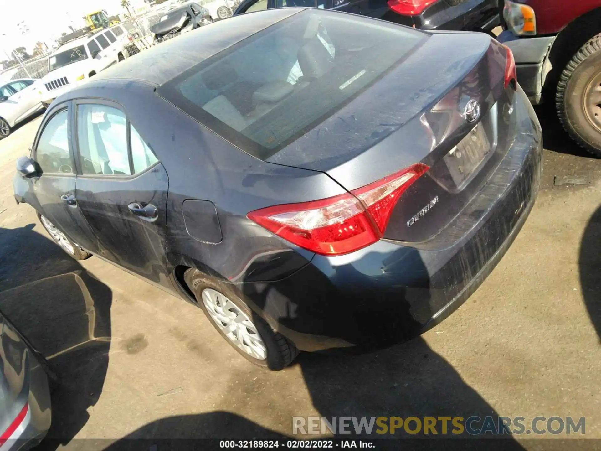 3 Photograph of a damaged car 5YFBURHE3KP887751 TOYOTA COROLLA 2019