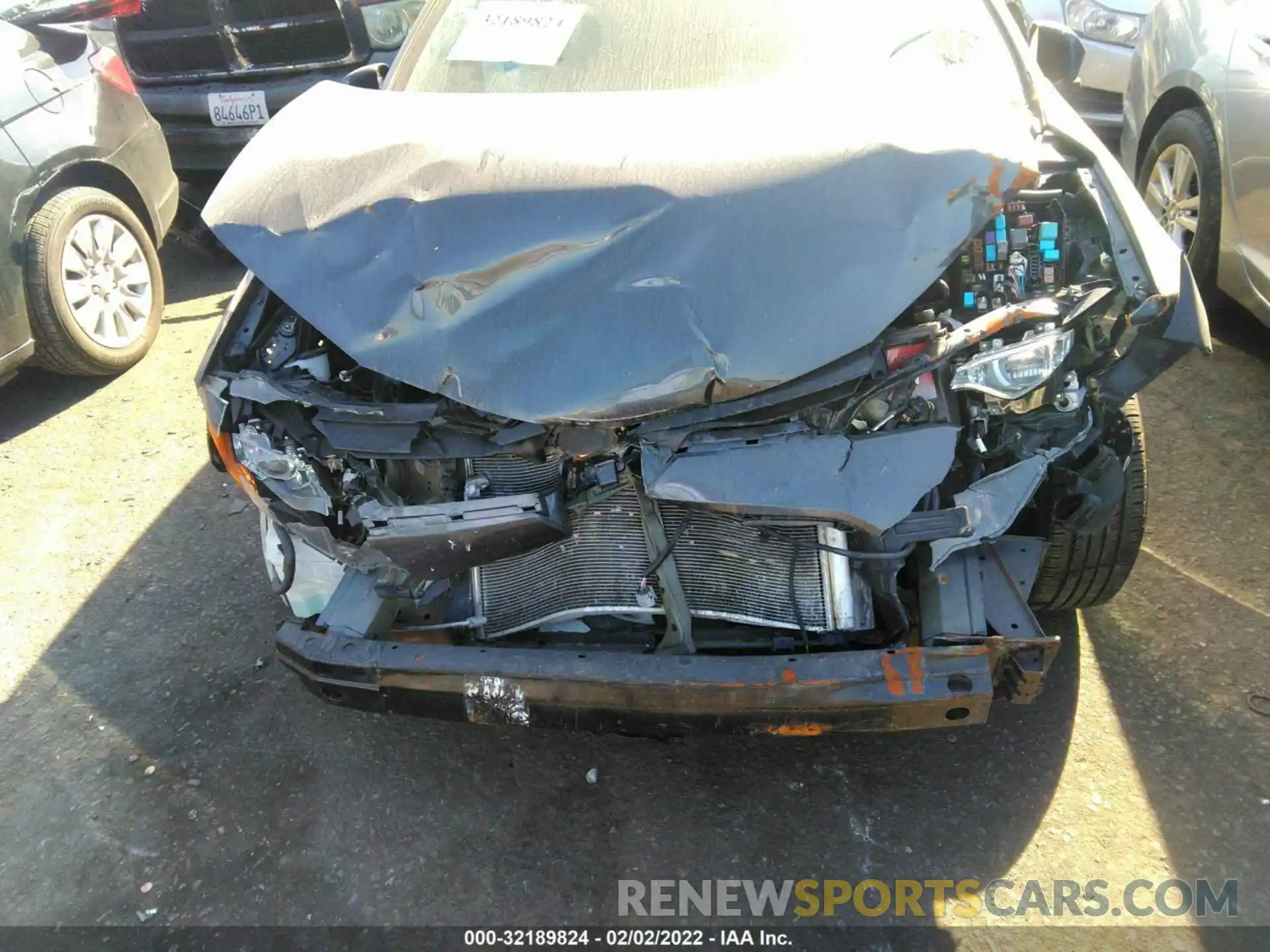 6 Photograph of a damaged car 5YFBURHE3KP887751 TOYOTA COROLLA 2019