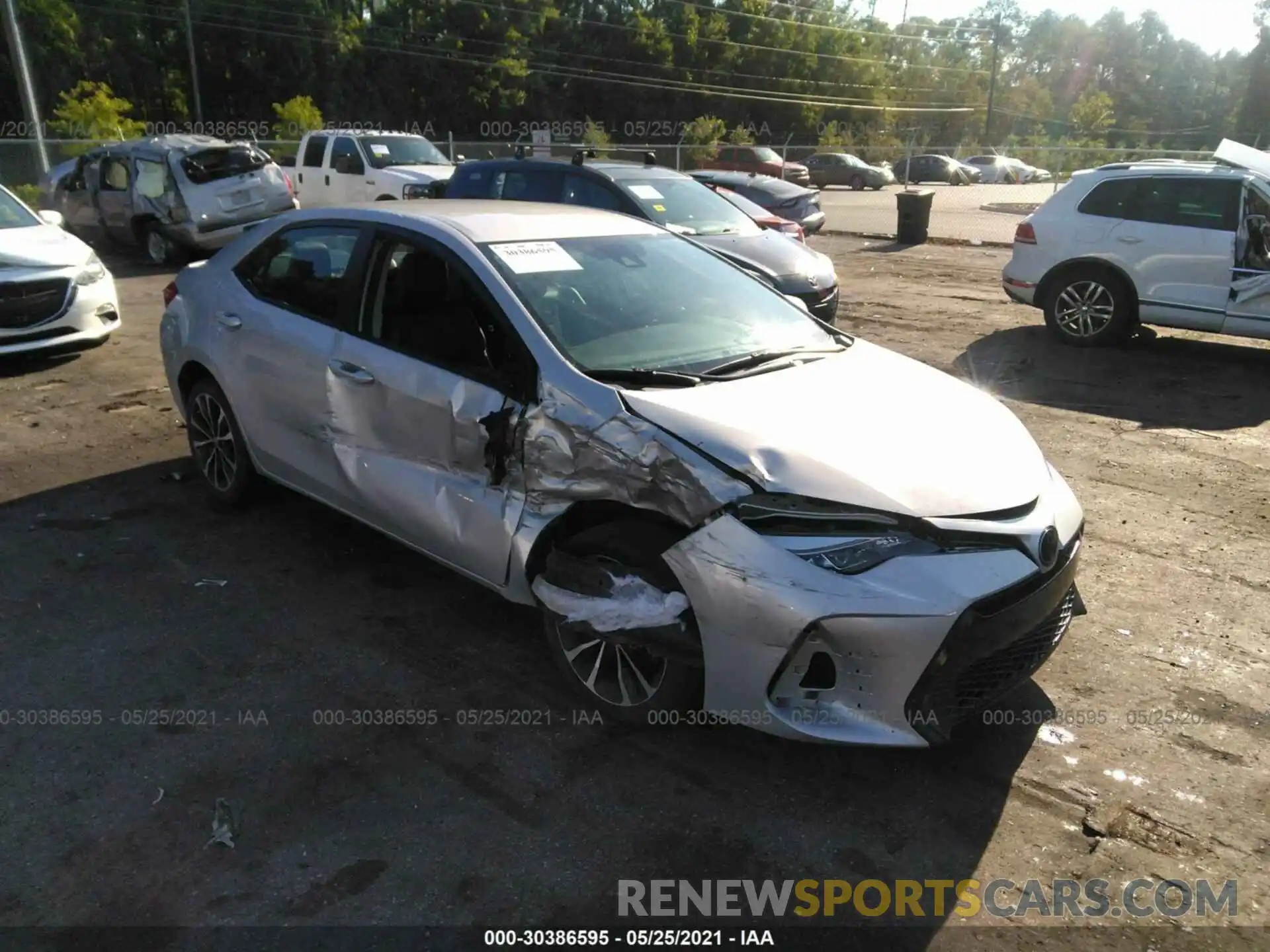 1 Photograph of a damaged car 5YFBURHE3KP889497 TOYOTA COROLLA 2019