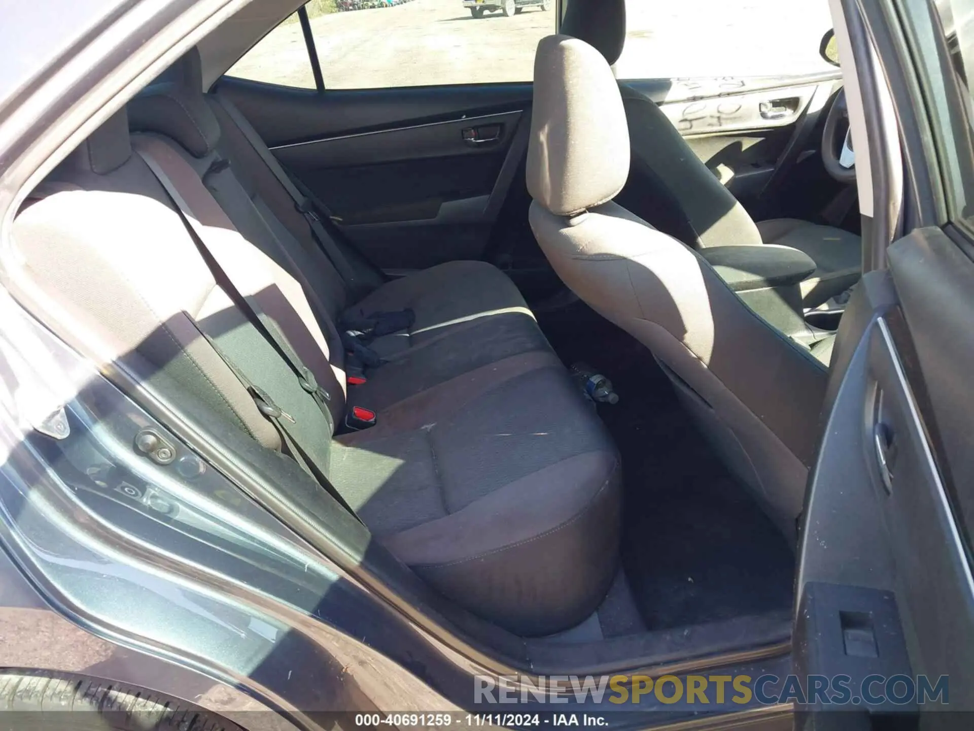 8 Photograph of a damaged car 5YFBURHE3KP890374 TOYOTA COROLLA 2019