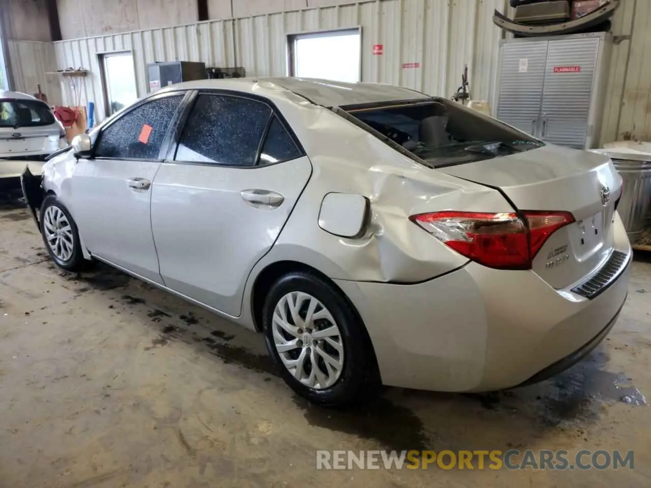 2 Photograph of a damaged car 5YFBURHE3KP892626 TOYOTA COROLLA 2019