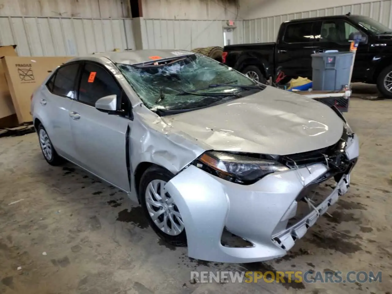 4 Photograph of a damaged car 5YFBURHE3KP892626 TOYOTA COROLLA 2019