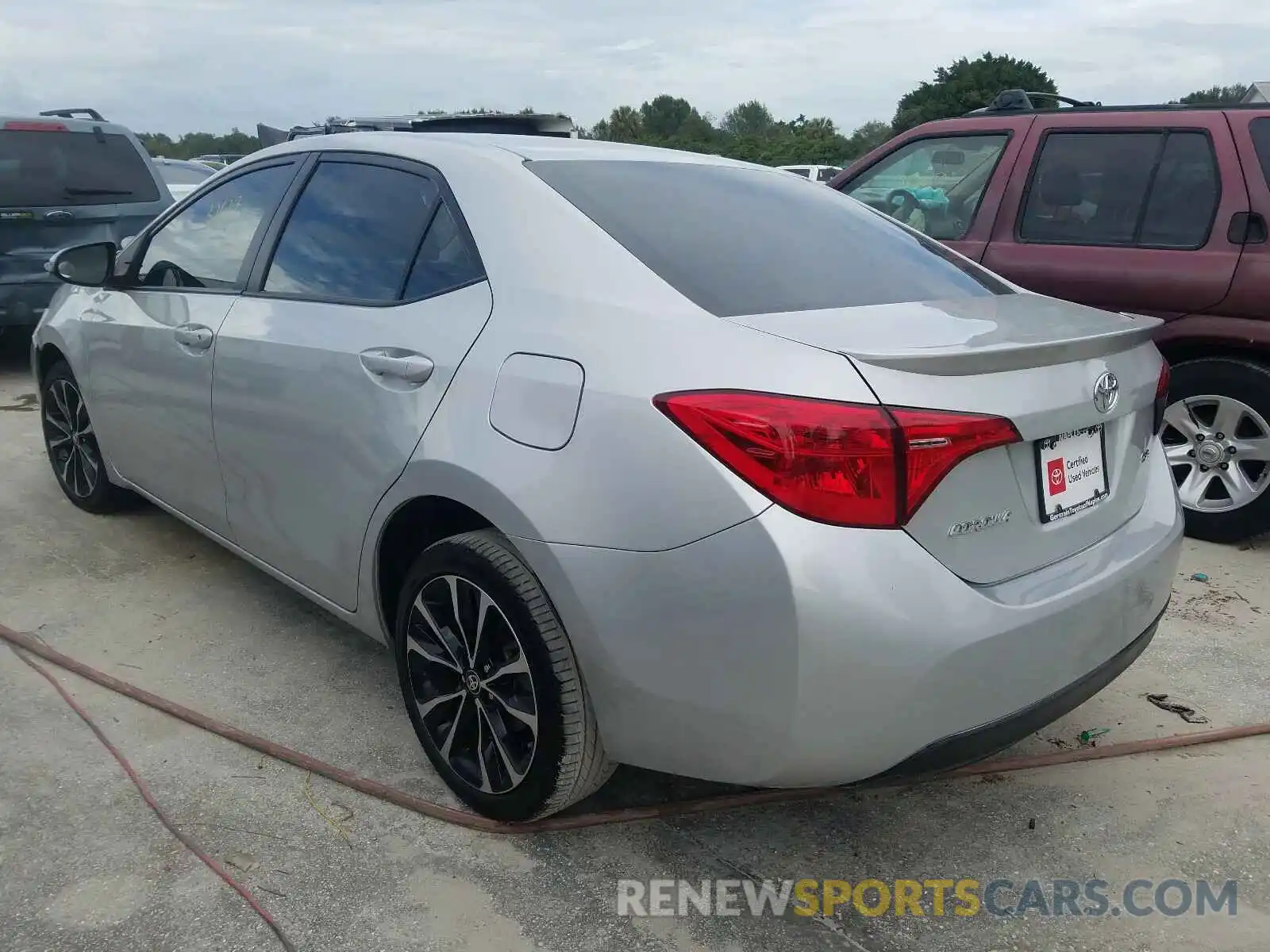 3 Photograph of a damaged car 5YFBURHE3KP894571 TOYOTA COROLLA 2019